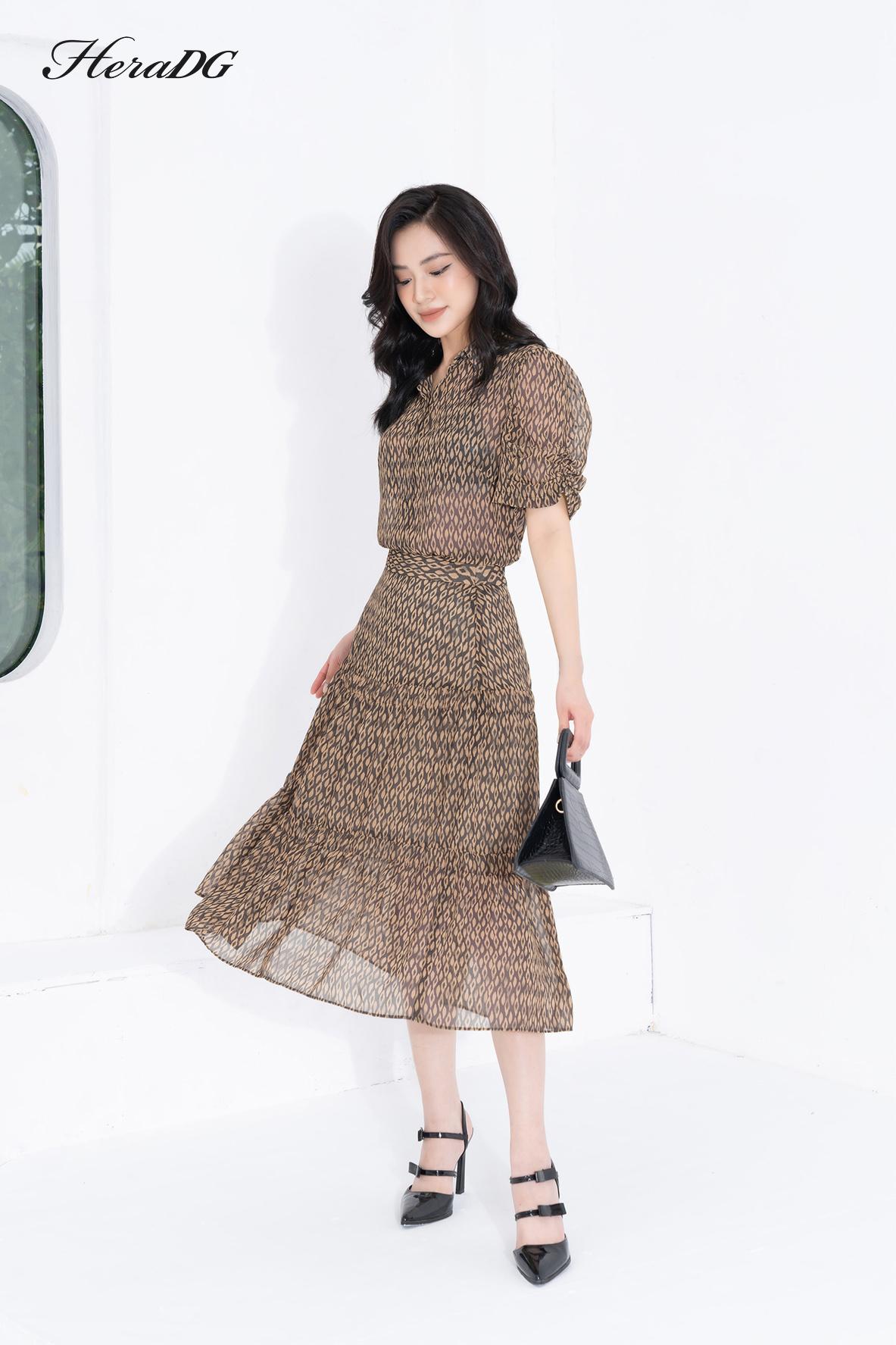 Áo suông cổ đức