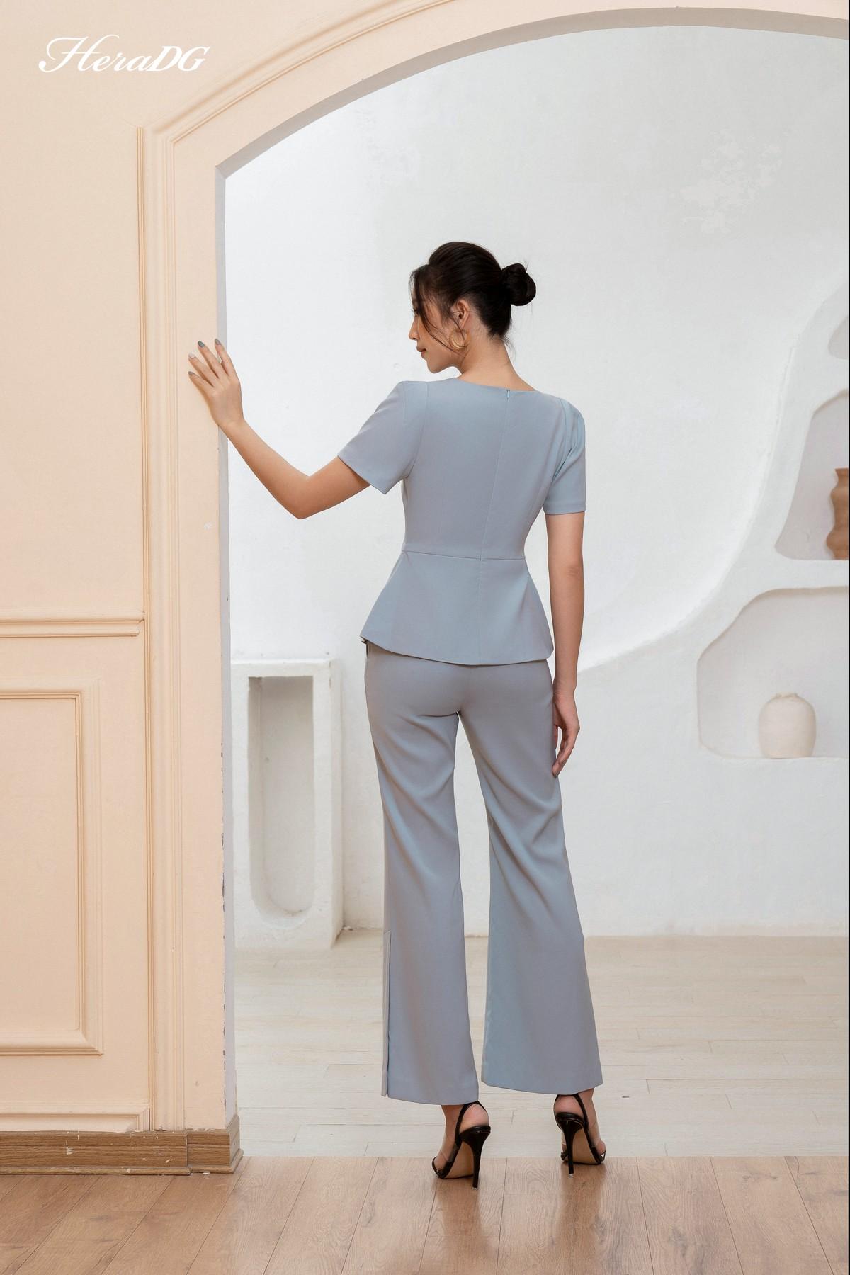 Áo chân peplum, xếp nhún cầu vai