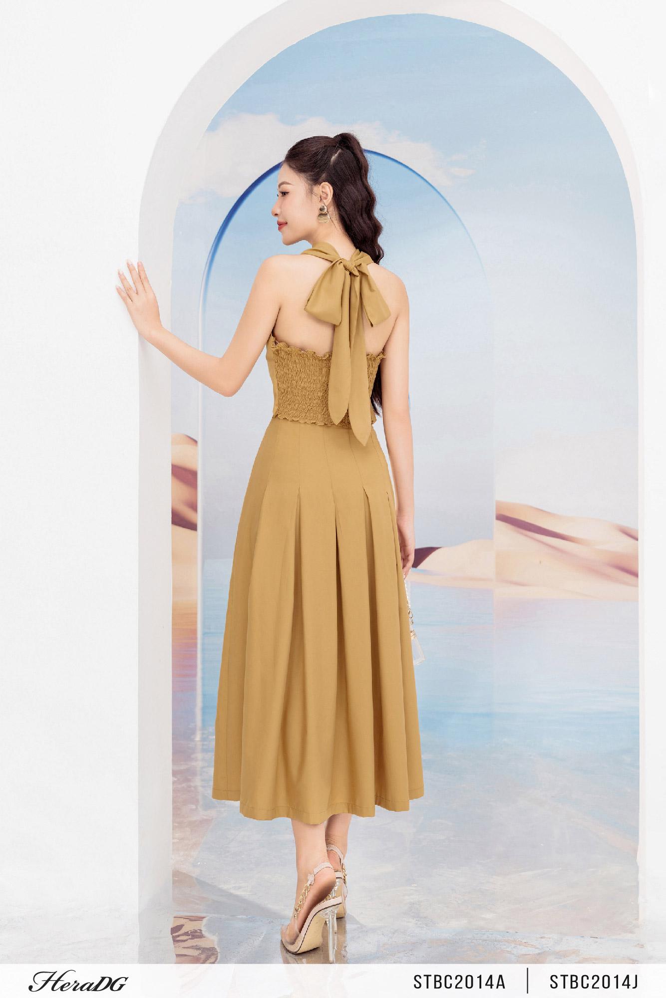 Chân váy xoè xếp ly