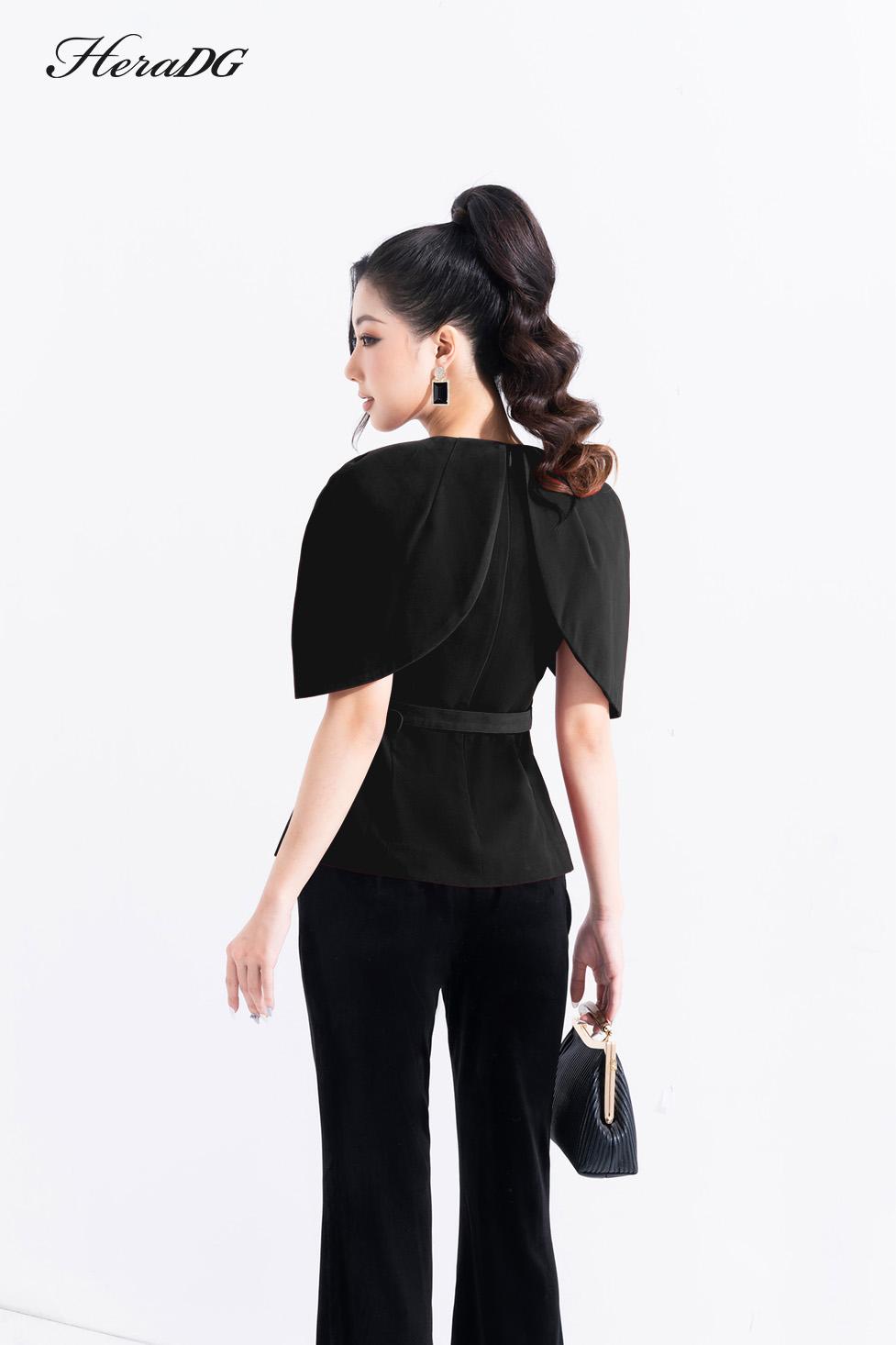 Áo phủ vai chờm