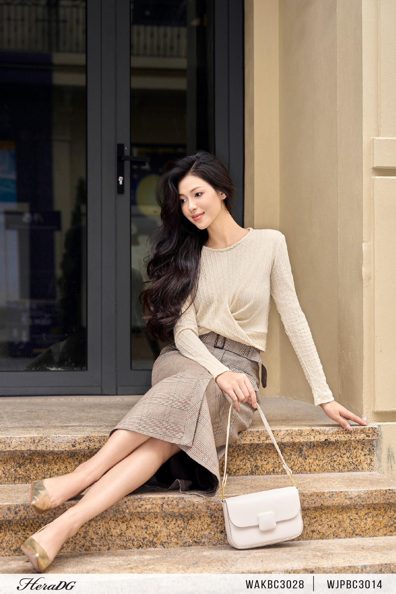 Áo kiểu vặn eo