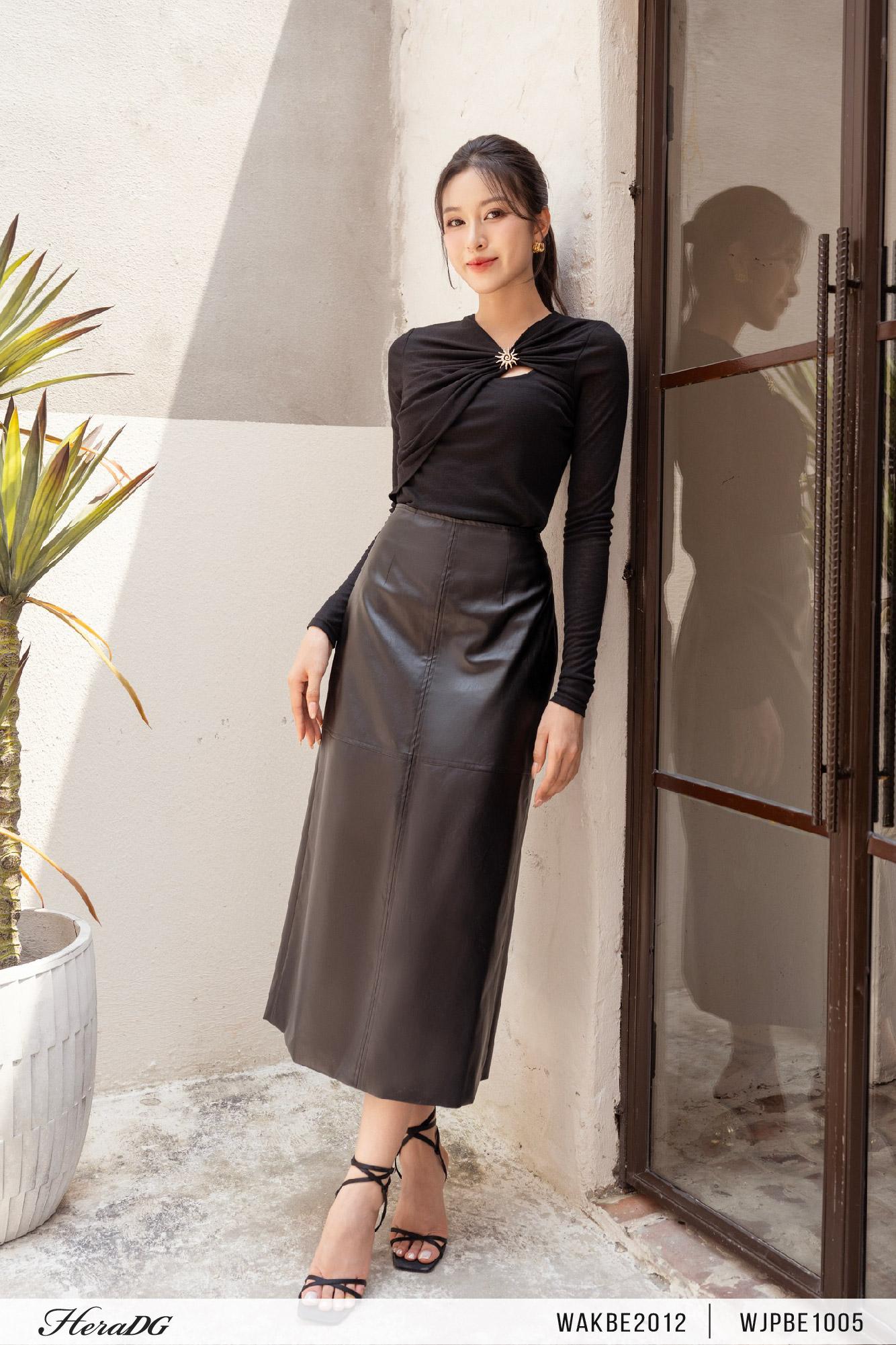 Áo kiểu ngực xếp vặn