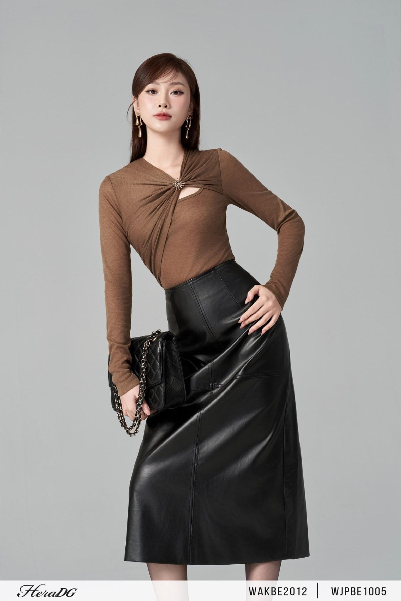 Áo kiểu ngực xếp vặn