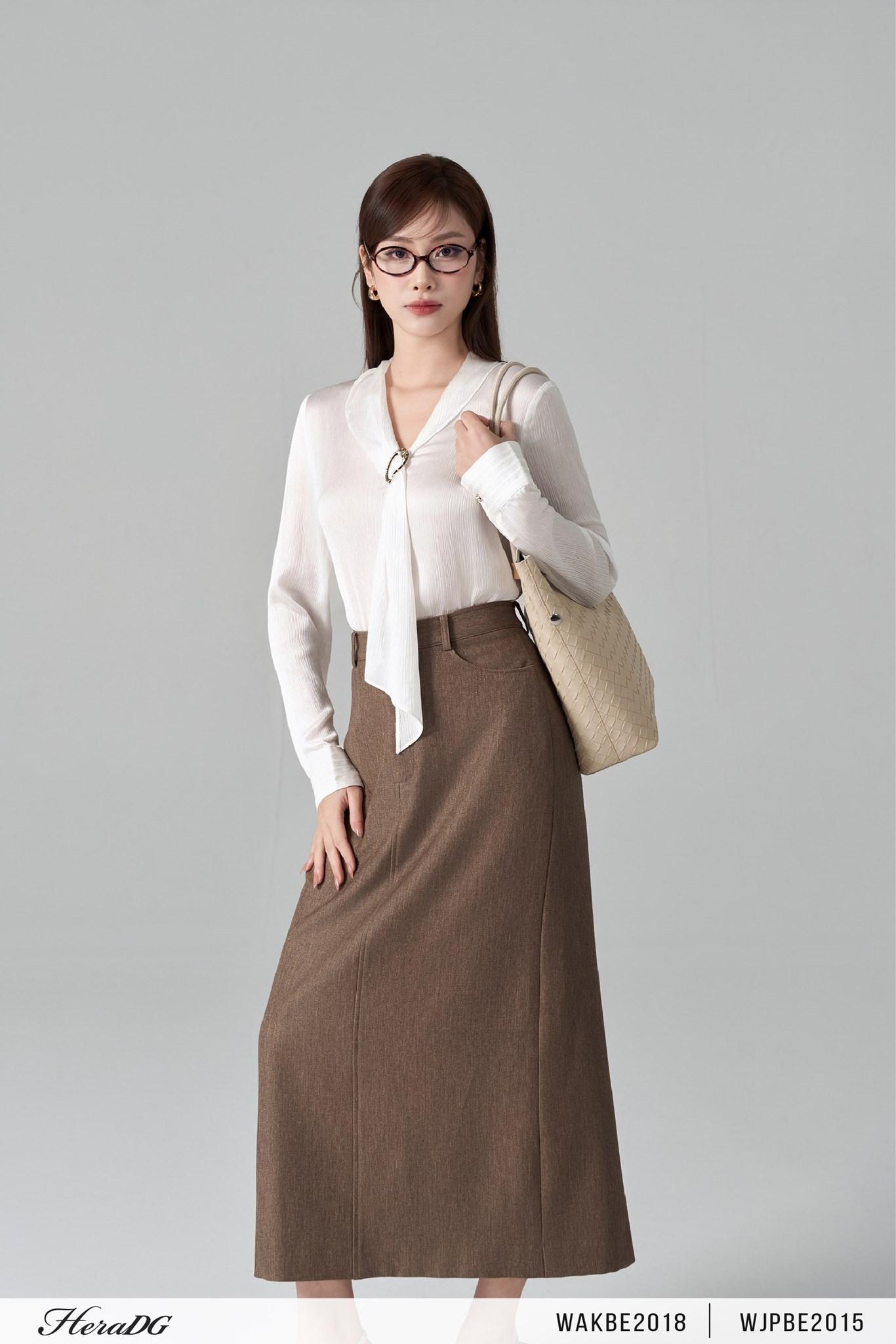 Áo kiểu cổ liền khăn