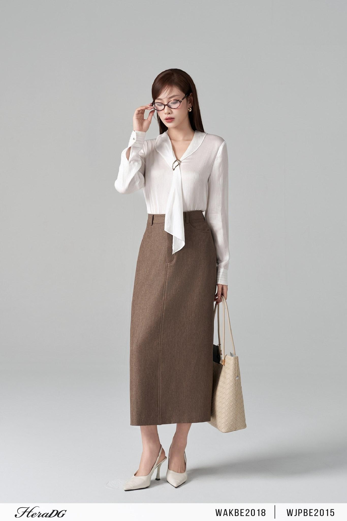 Áo kiểu cổ liền khăn
