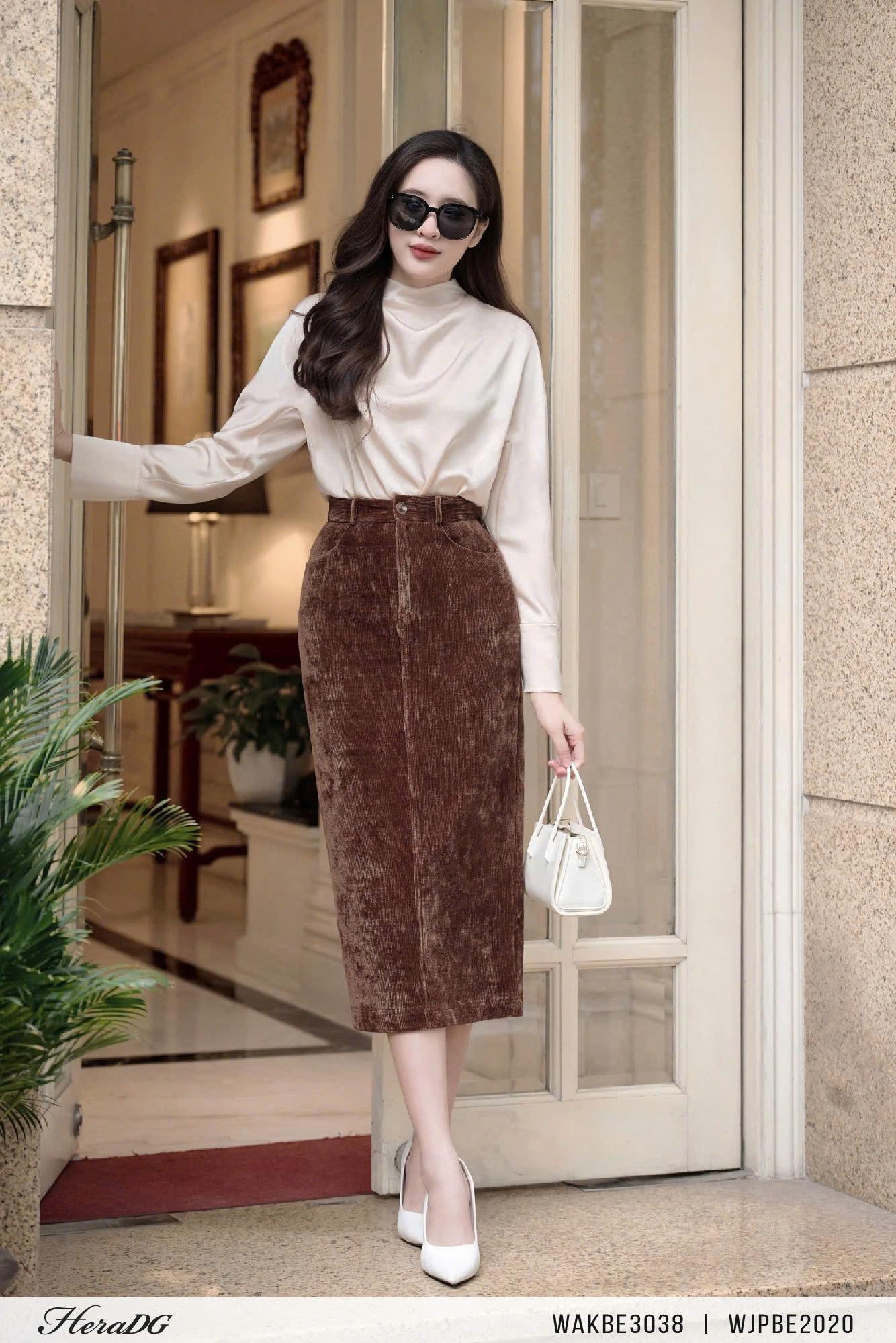 Áo lụa cổ đổ dáng suông