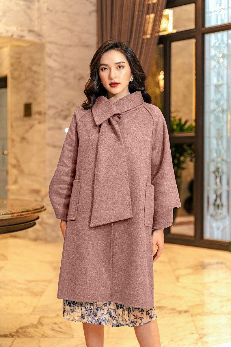 Áo khoác dạ khâu tay cổ nơ