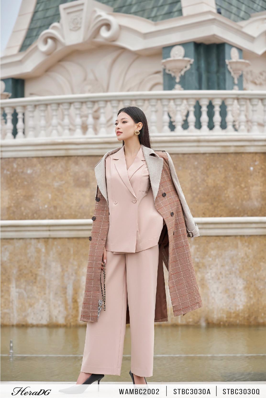 Áo trenchcoat kẻ phối