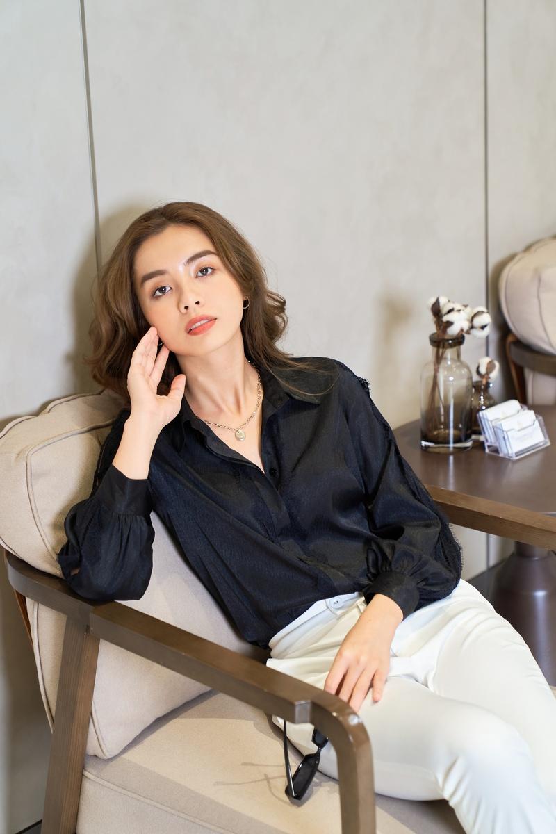 Áo sơ mi phối ren