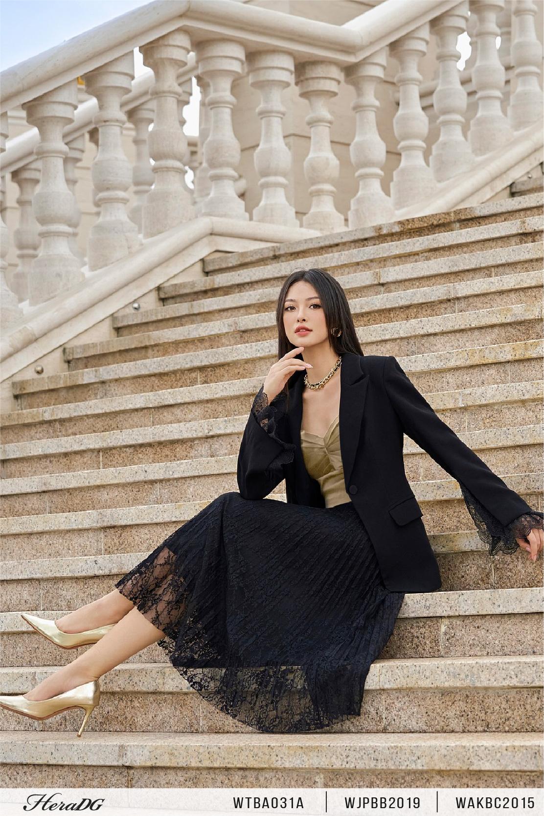 Áo vest phối tay ren