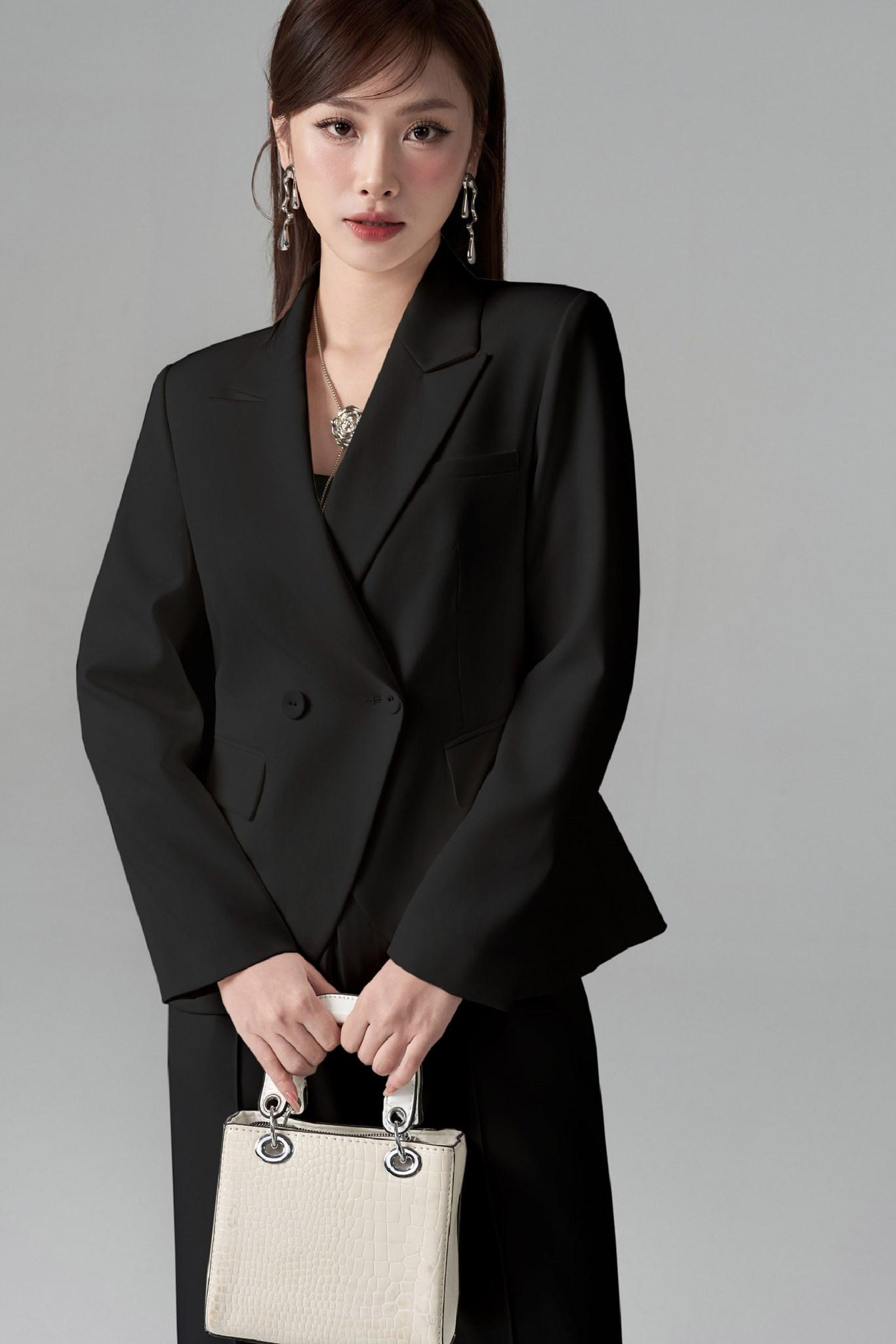 Áo vest vạt cong