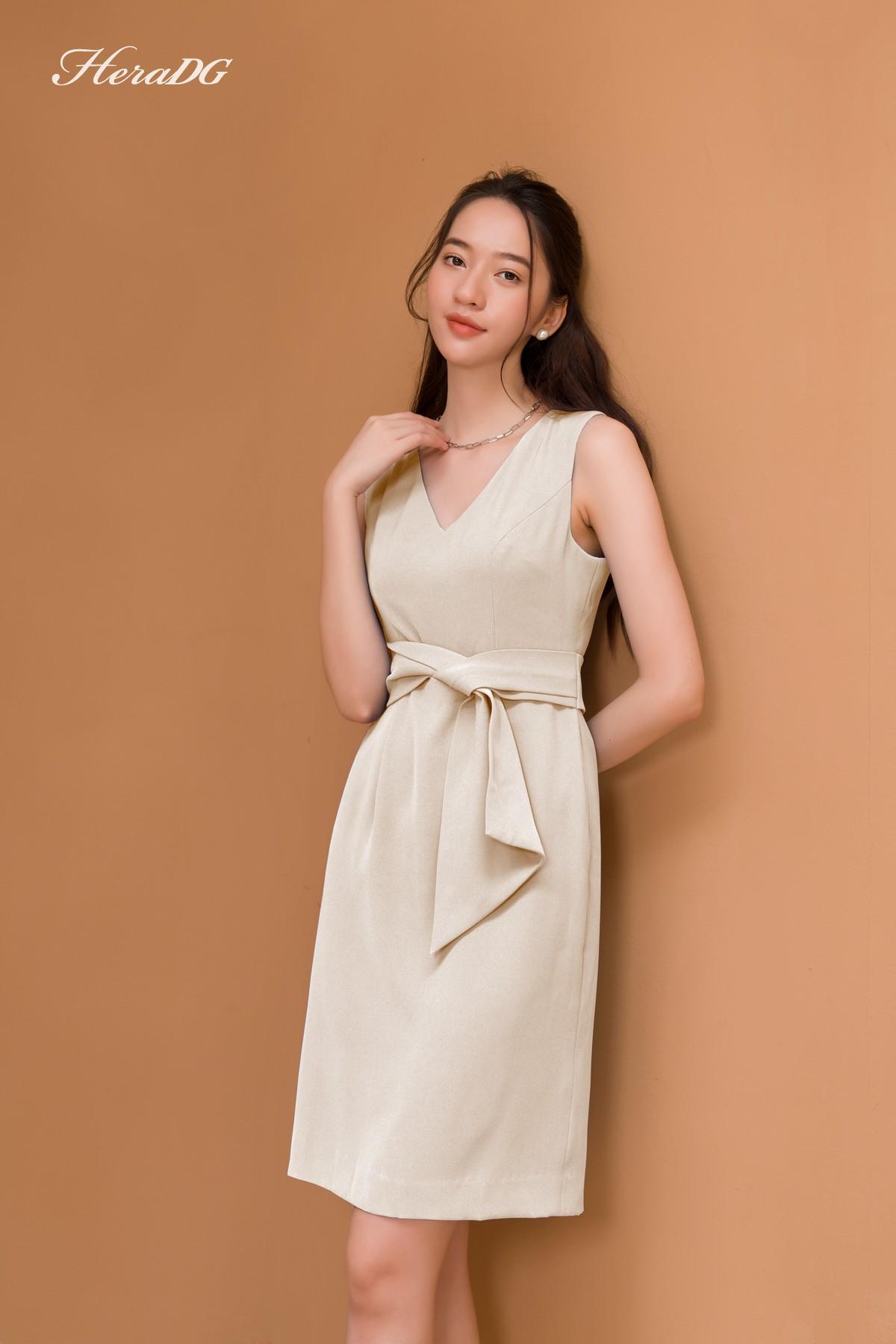 Đầm ôm dây xoắn eo