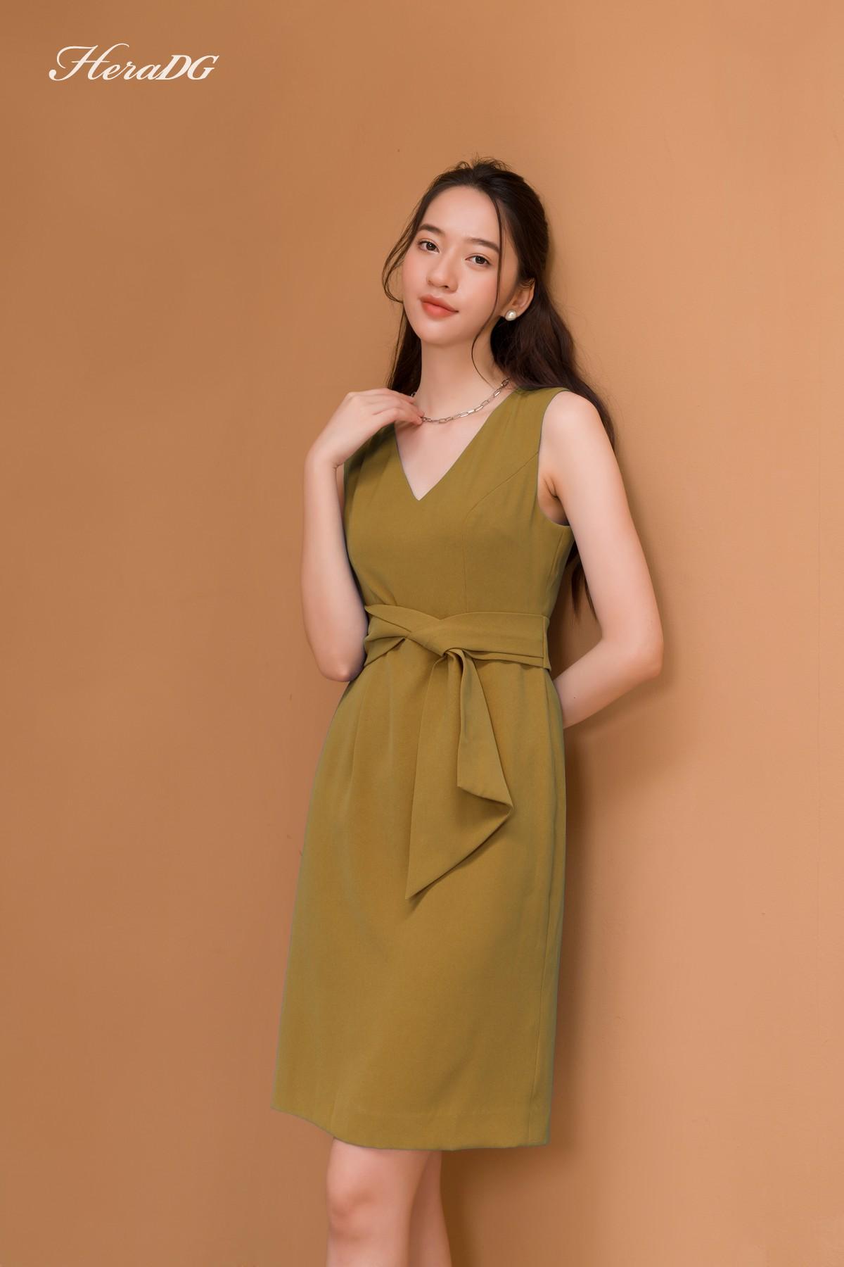 Đầm ôm dây xoắn eo