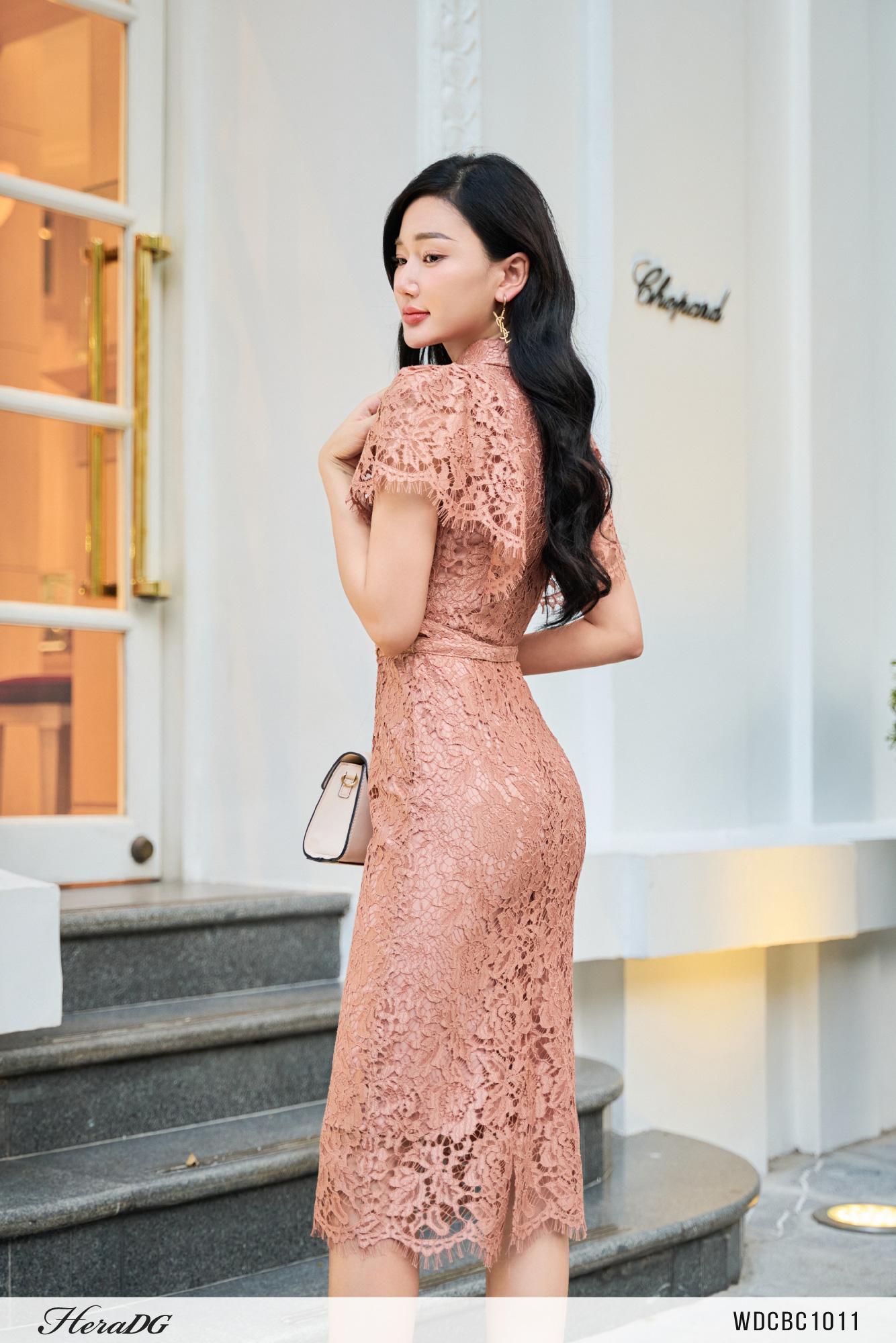 Đầm ren dáng ôm