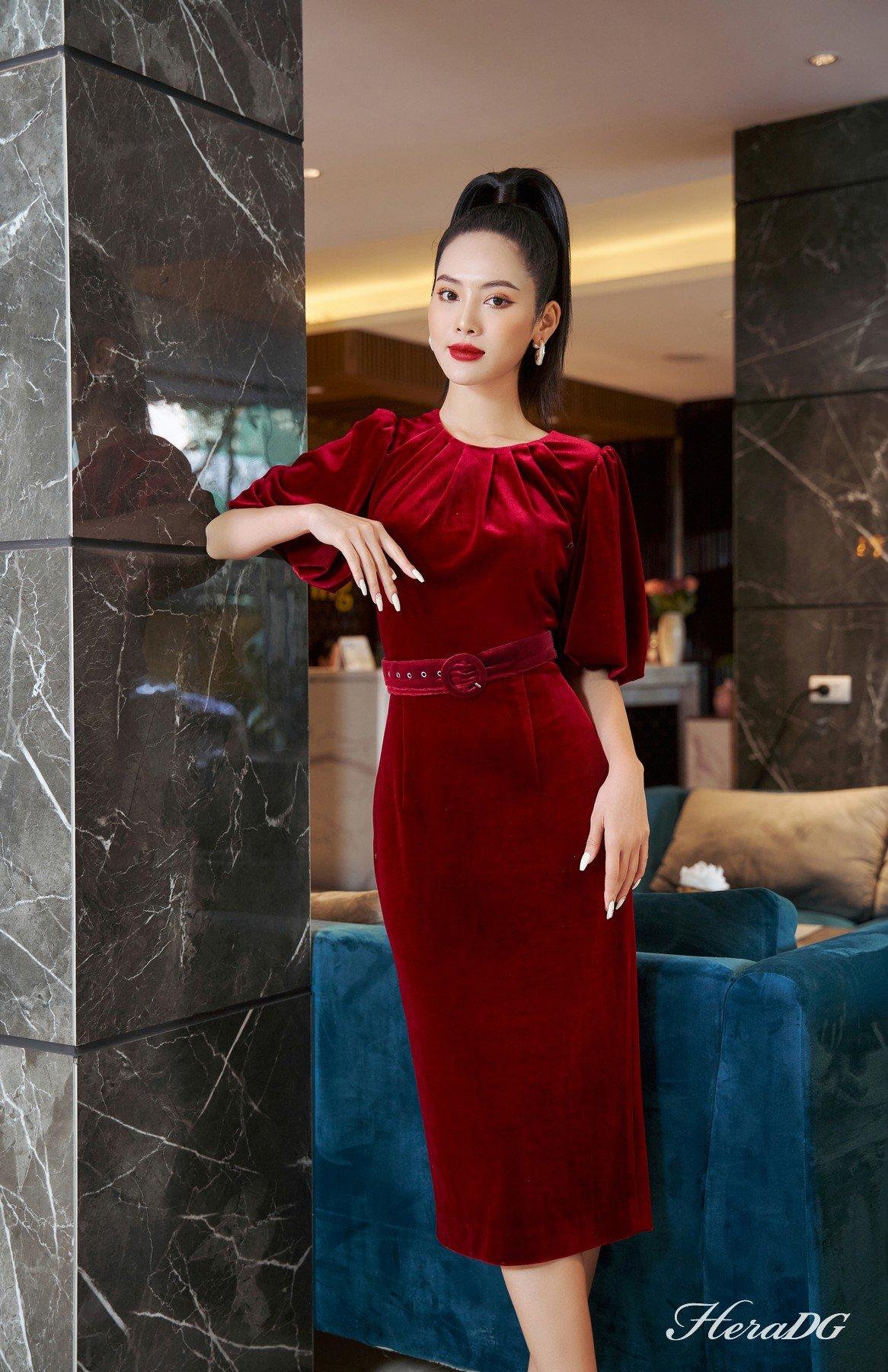 Đầm ôm tay bồng