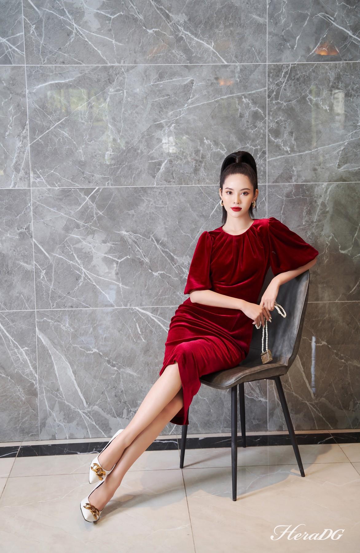 Đầm ôm tay bồng