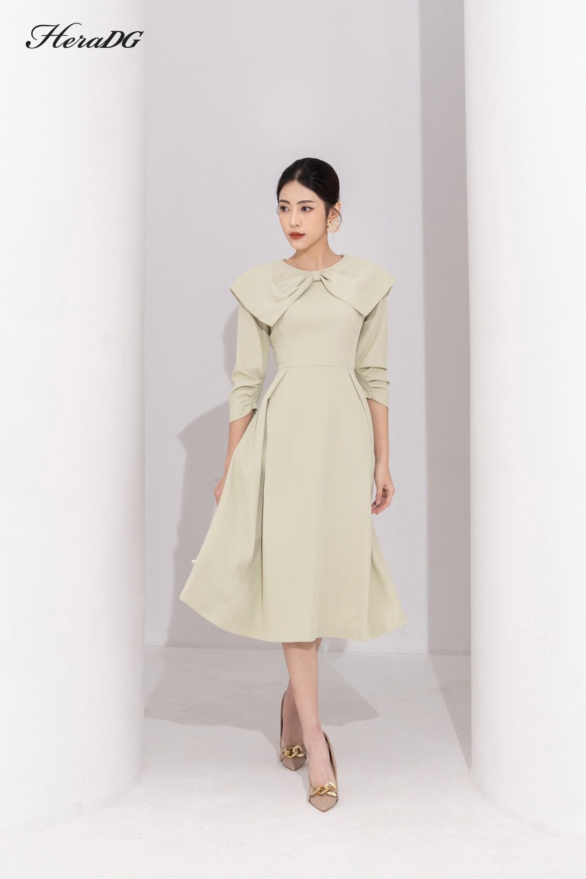 Đầm xoè cổ nơ