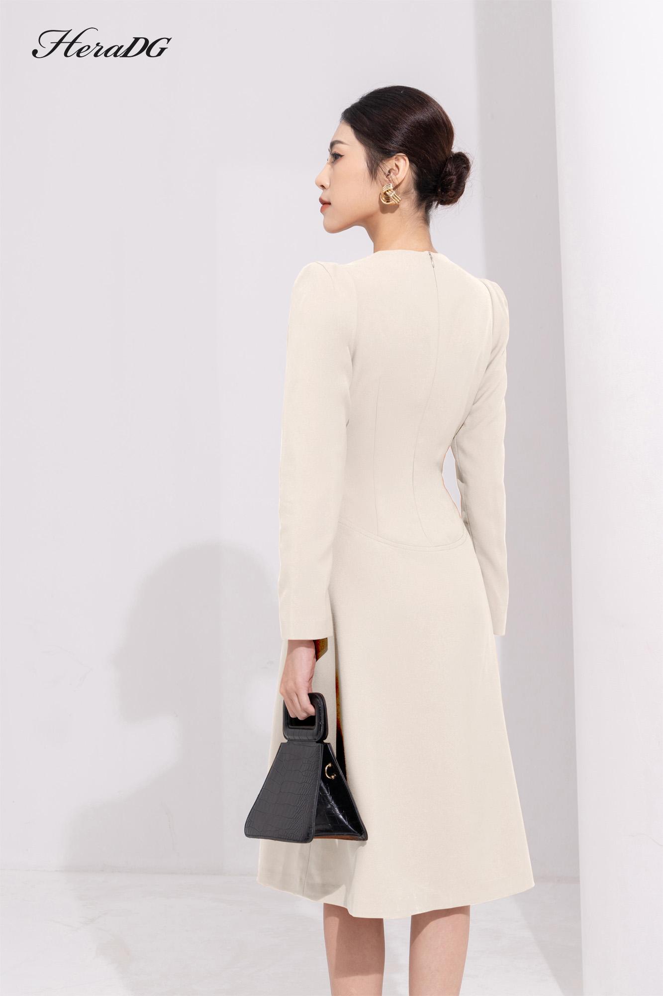 Đầm ôm A, xếp ly ngực