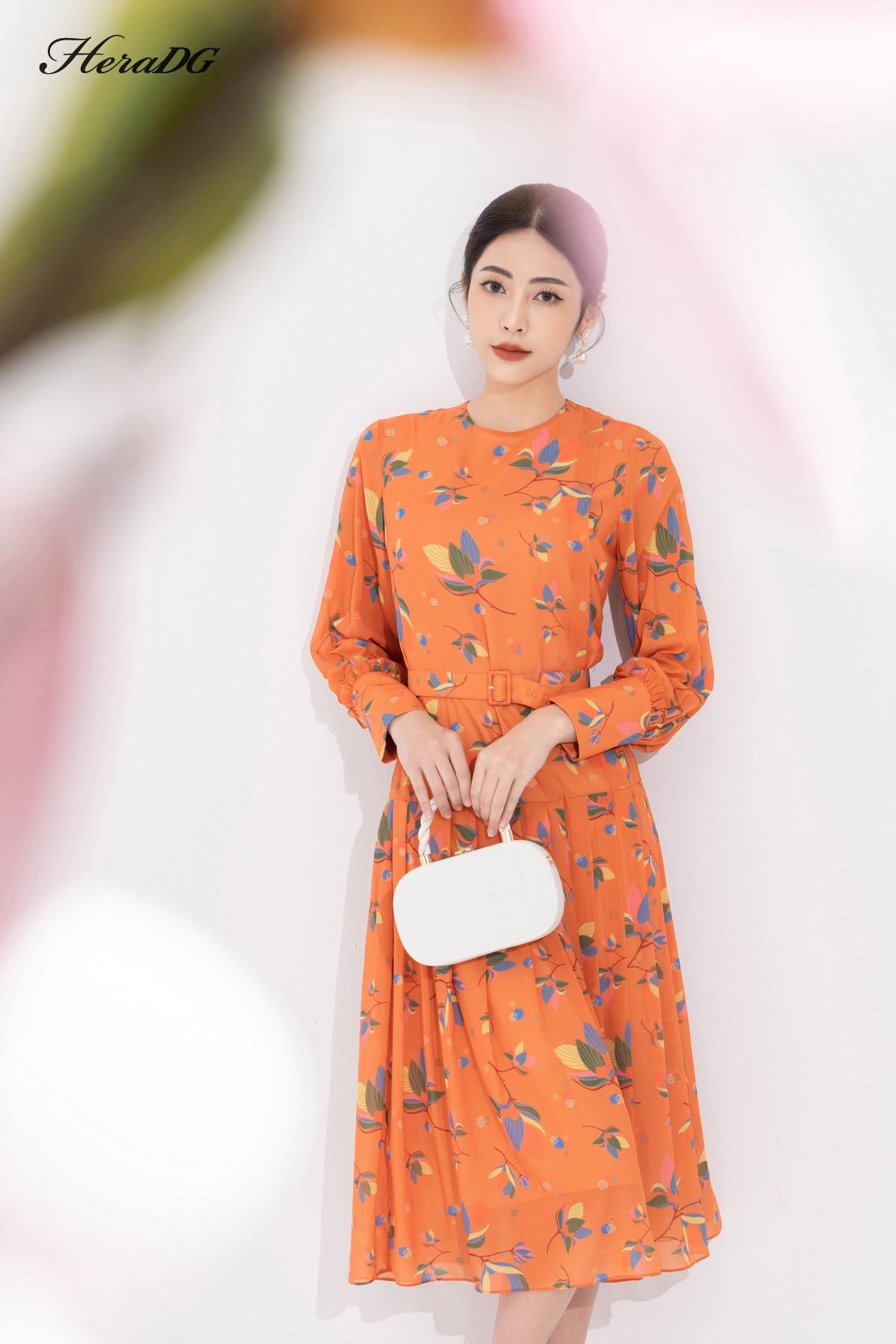 Đầm xoè xếp ly, kèm đai