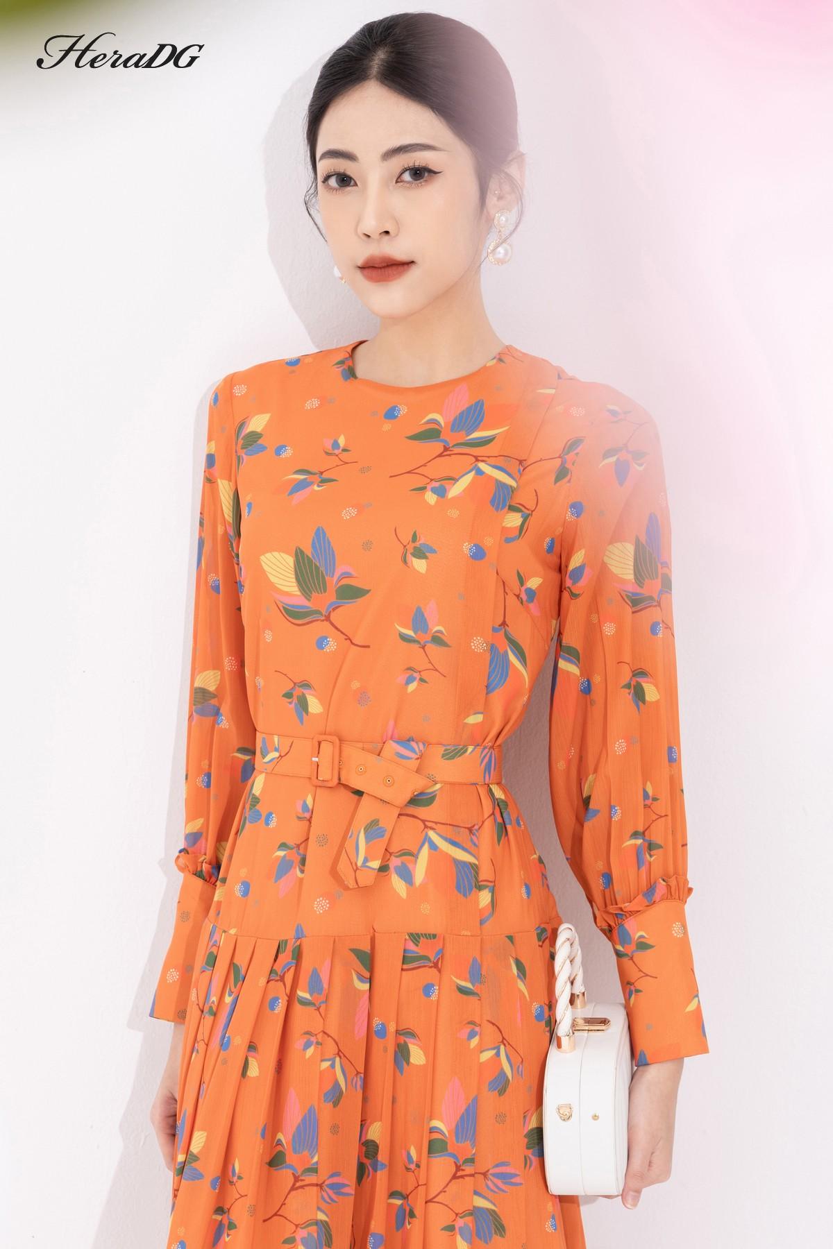 Đầm xoè xếp ly, kèm đai