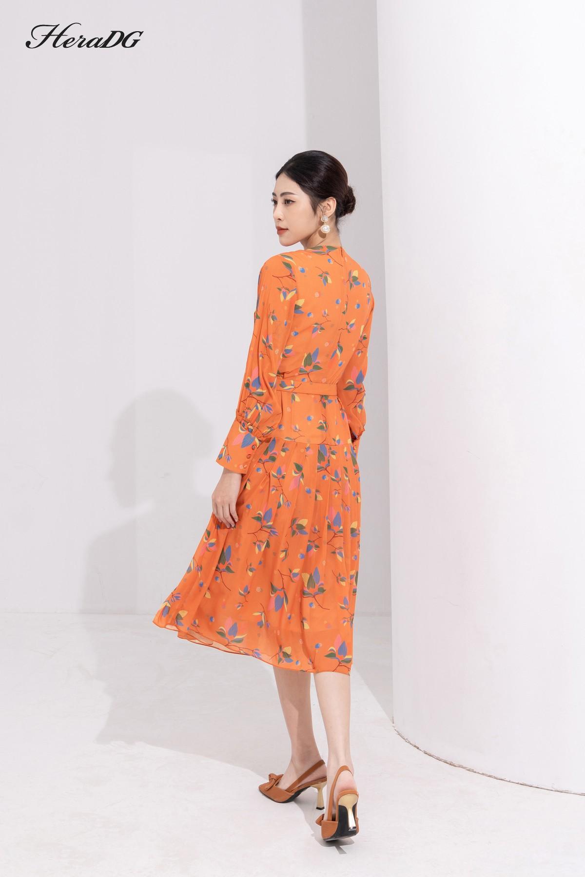 Đầm xoè xếp ly, kèm đai