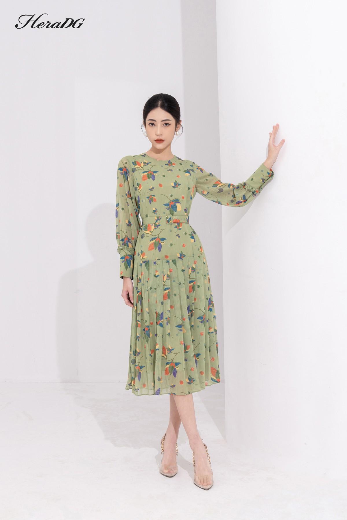 Đầm xoè xếp ly, kèm đai