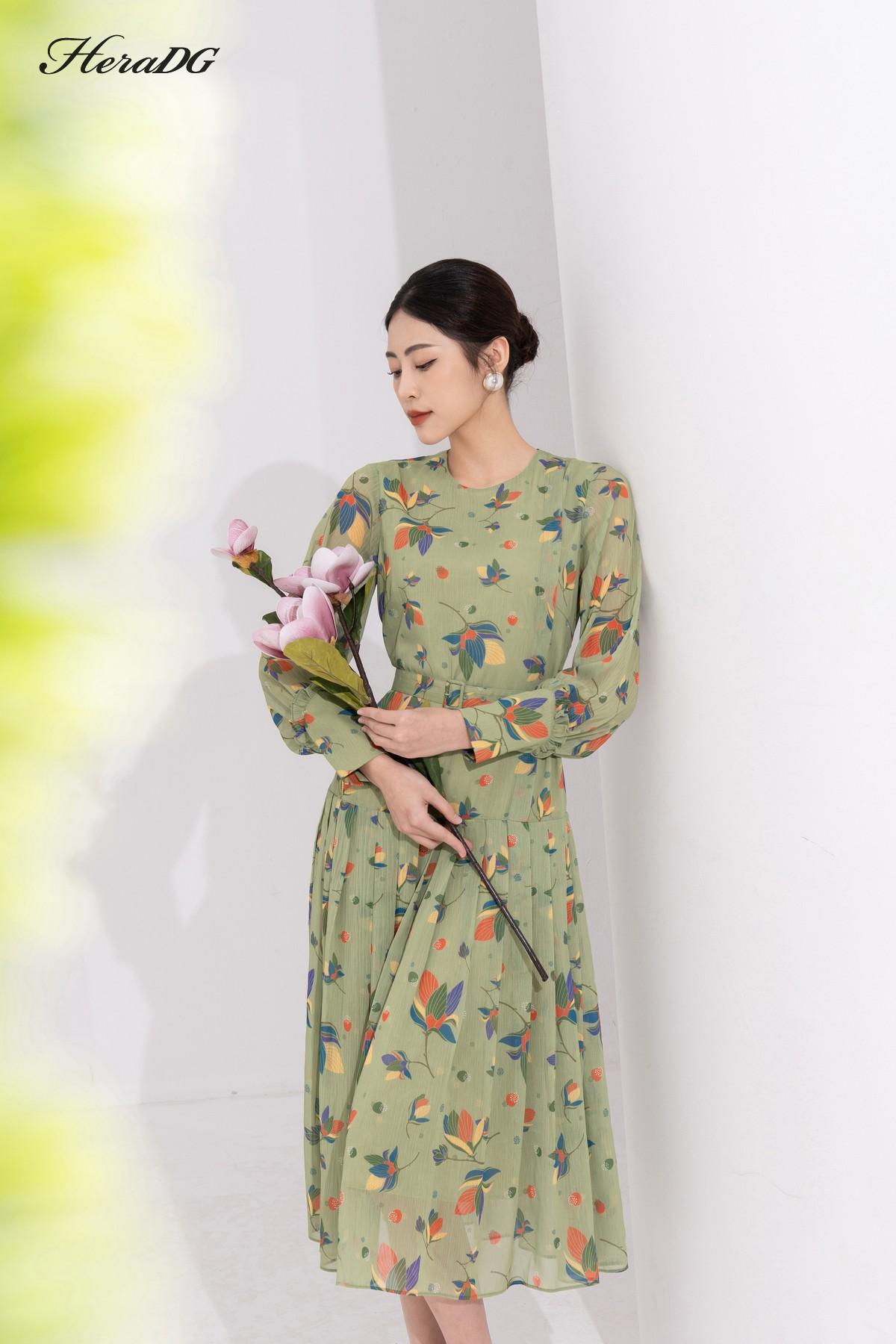 Đầm xoè xếp ly, kèm đai