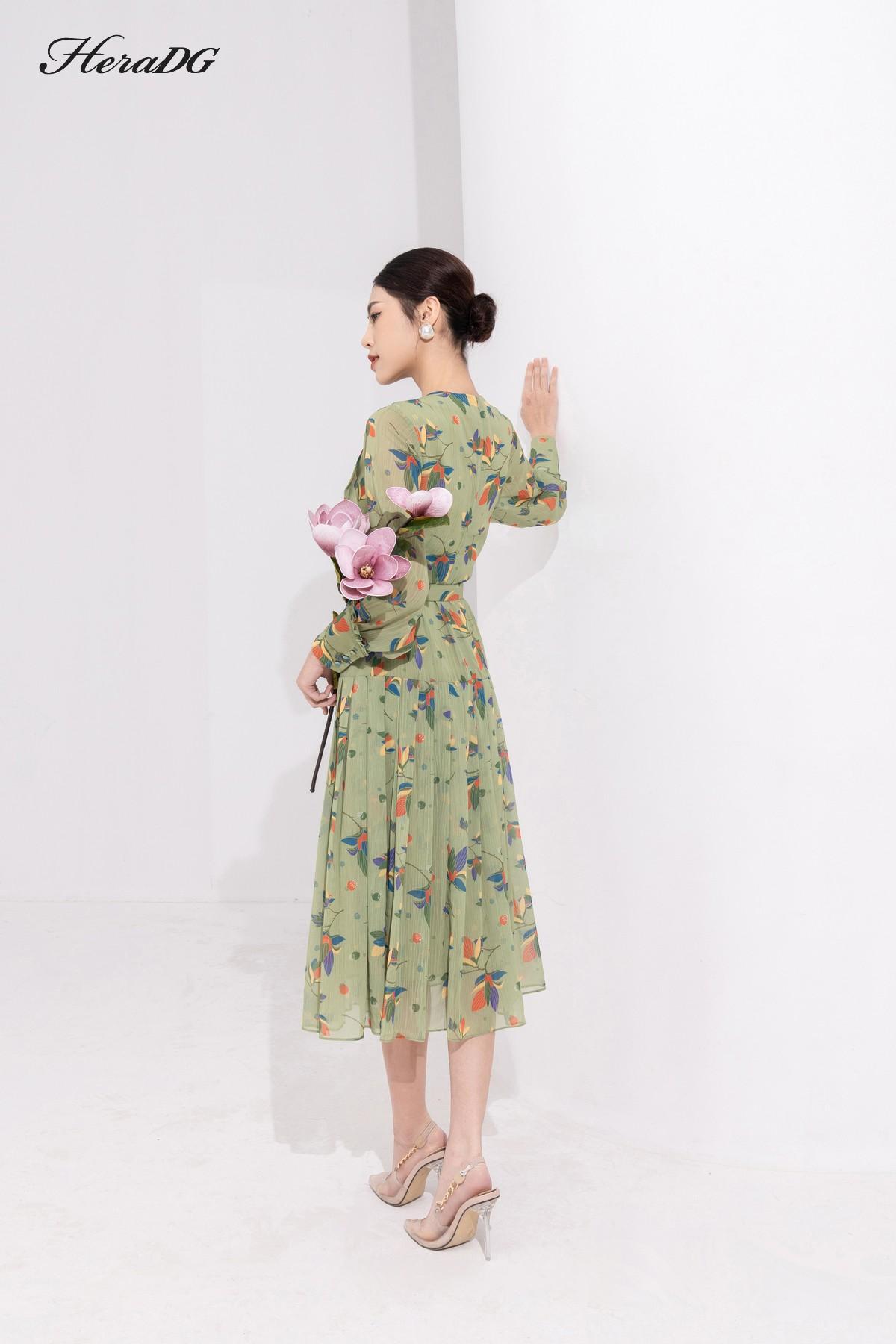 Đầm xoè xếp ly, kèm đai