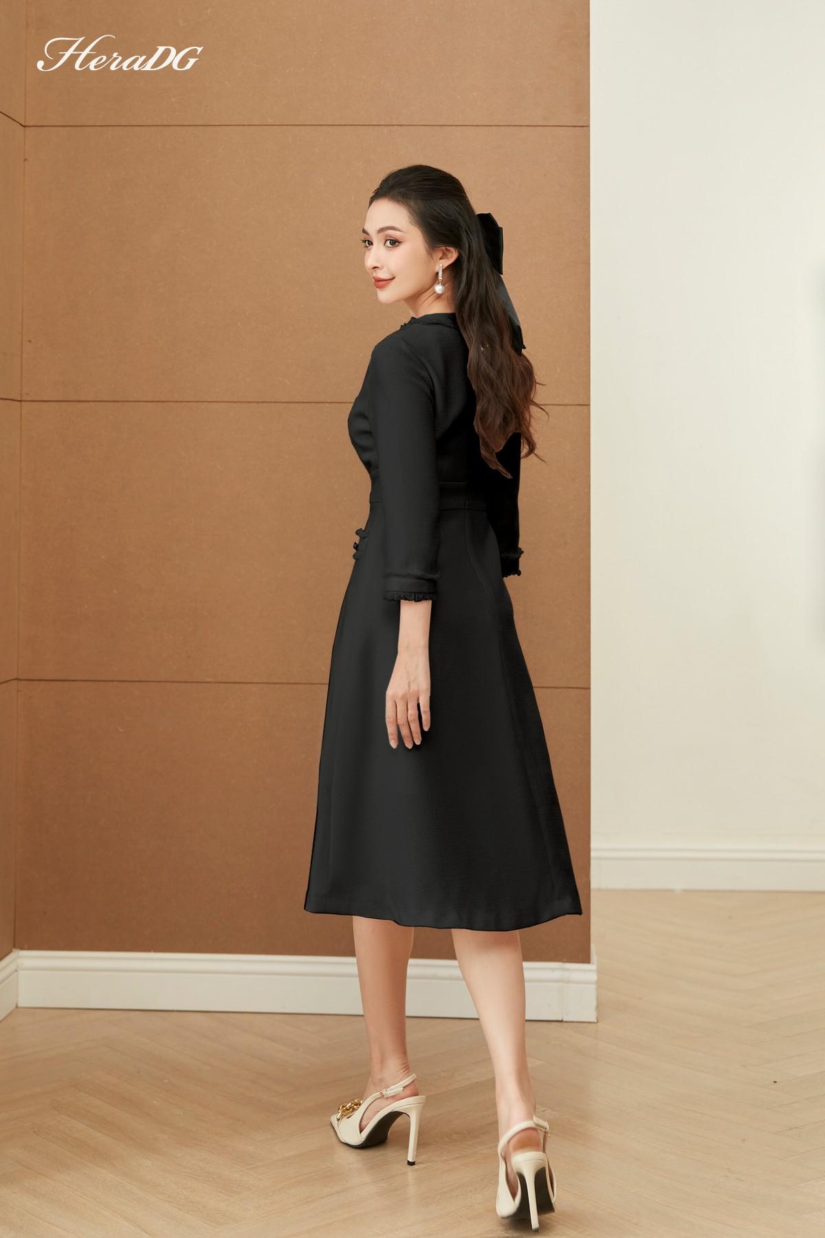 Đầm xoè rút tua