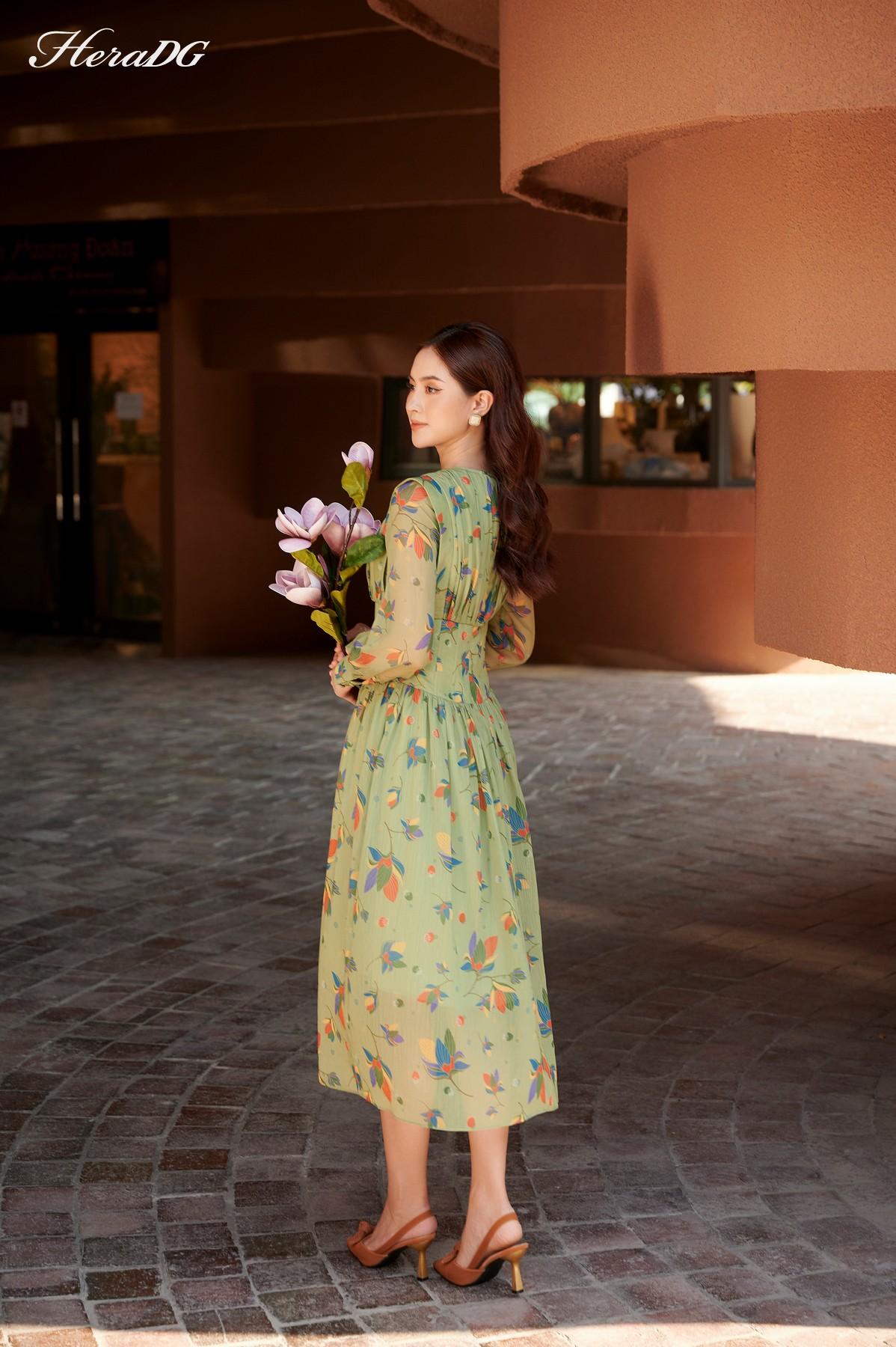 Đầm xoè nhún chân