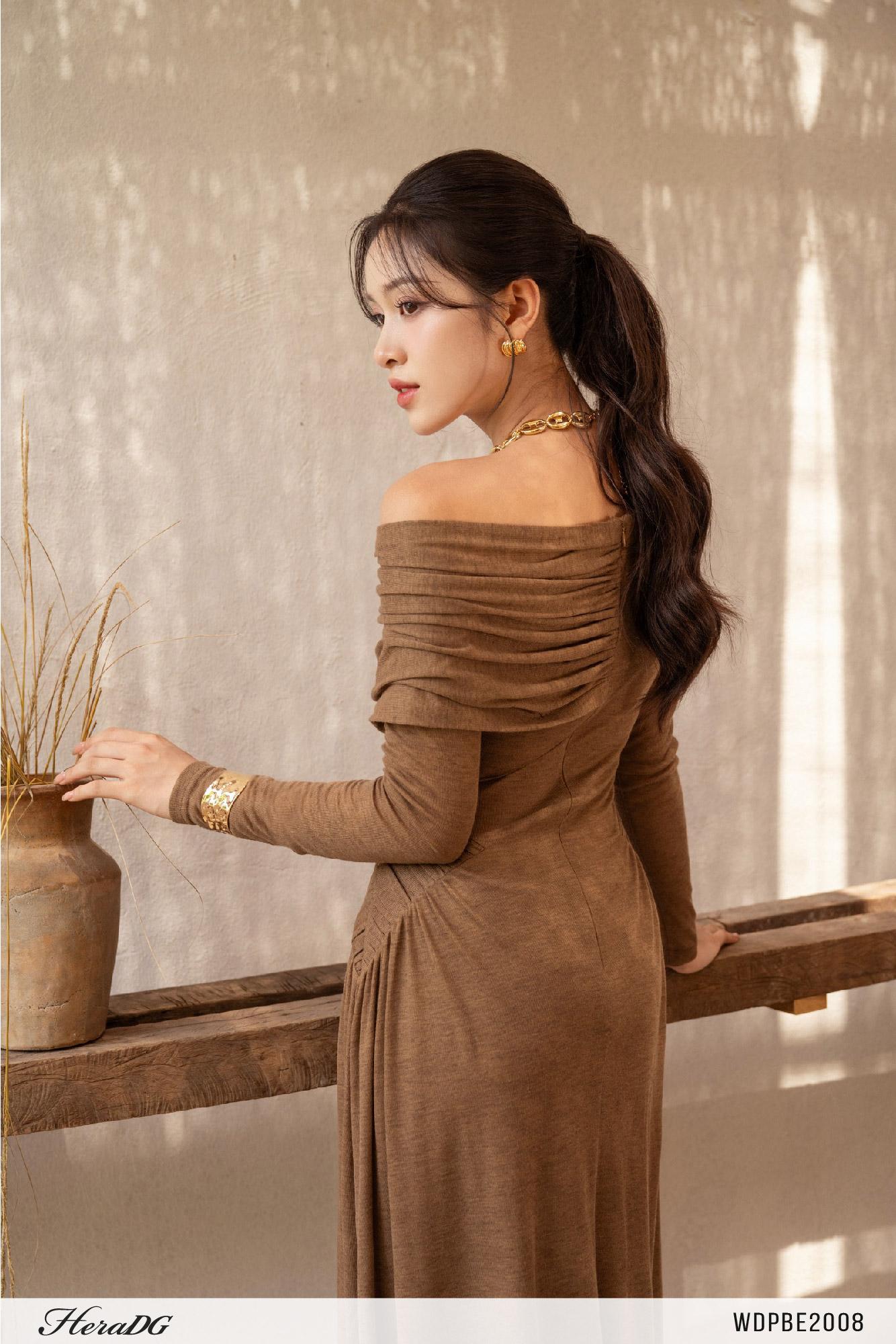 Đầm xoè nhún hông
