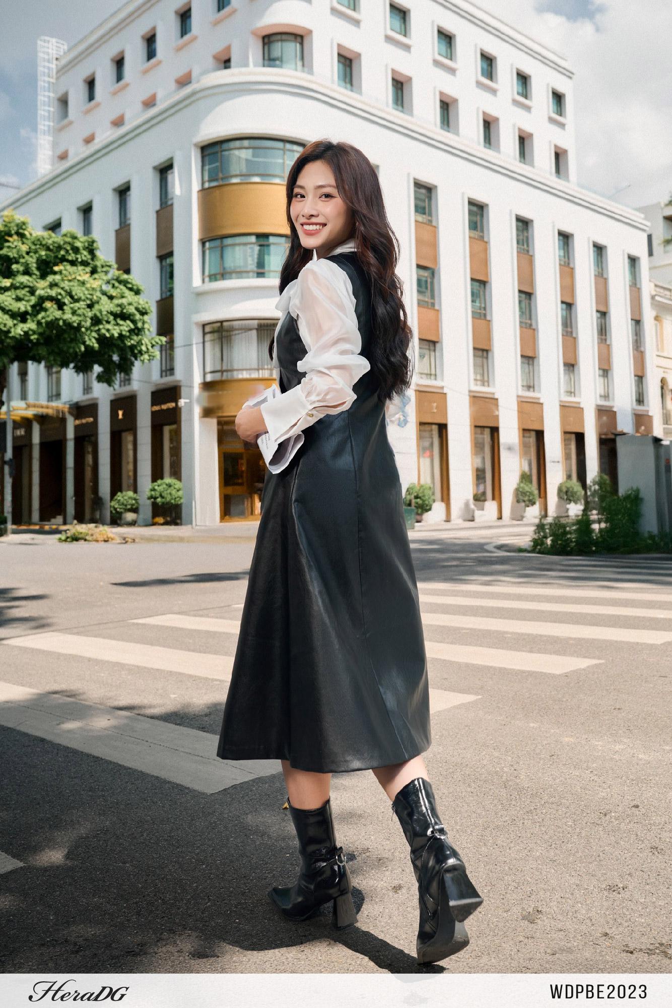 Đầm da dáng xòe sát nách
