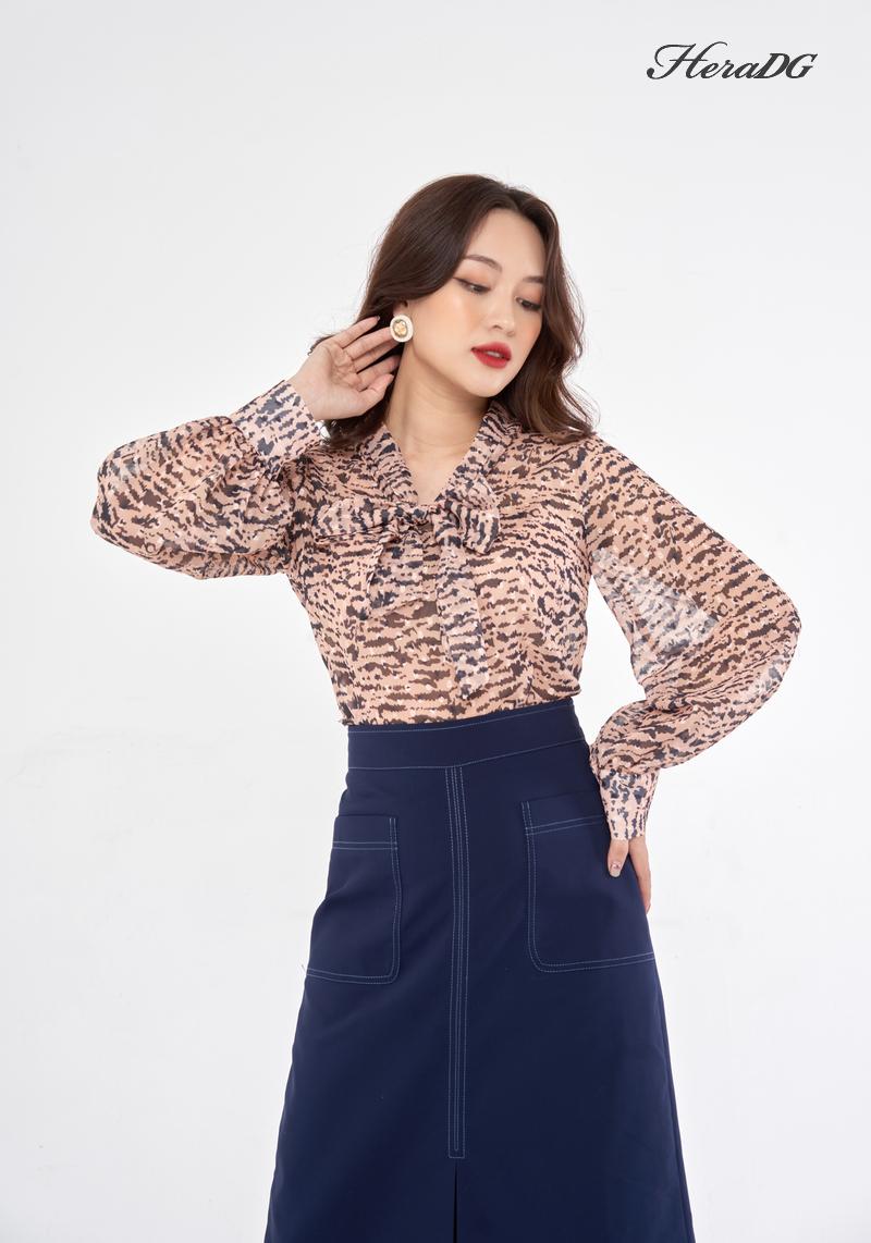 chân váy A xẻ trước