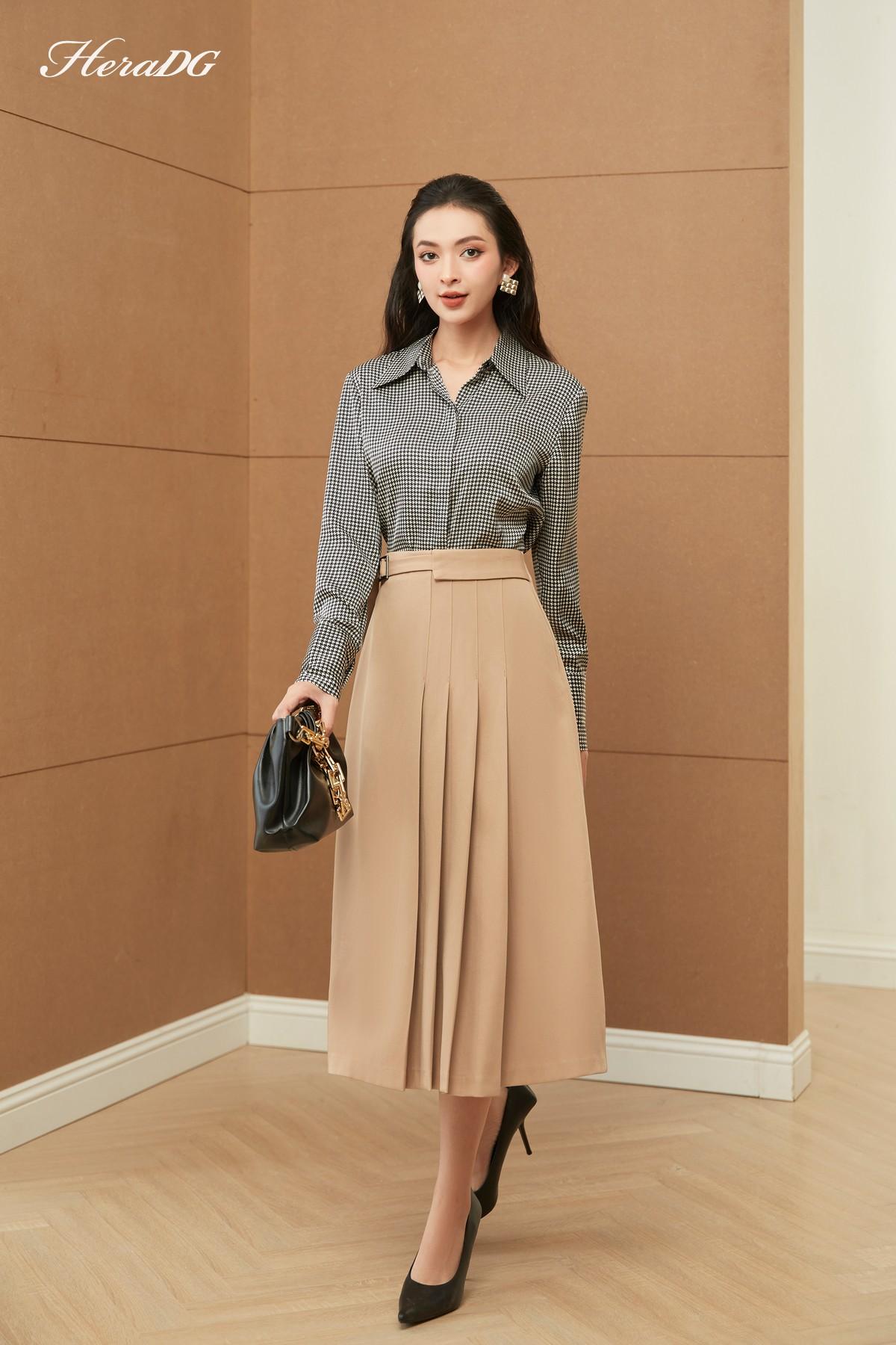 Chân váy xoè xếp ly