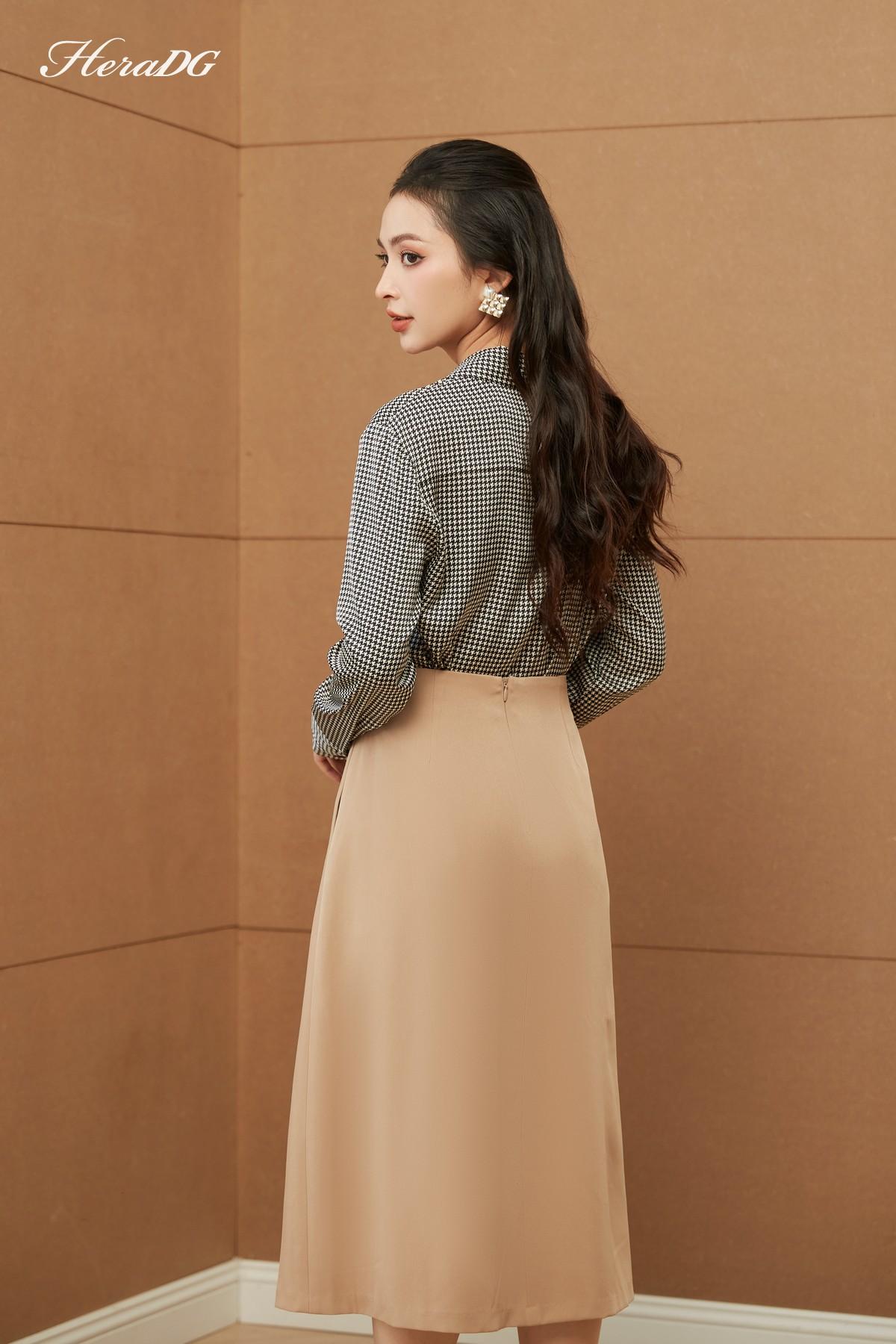 Chân váy xoè xếp ly