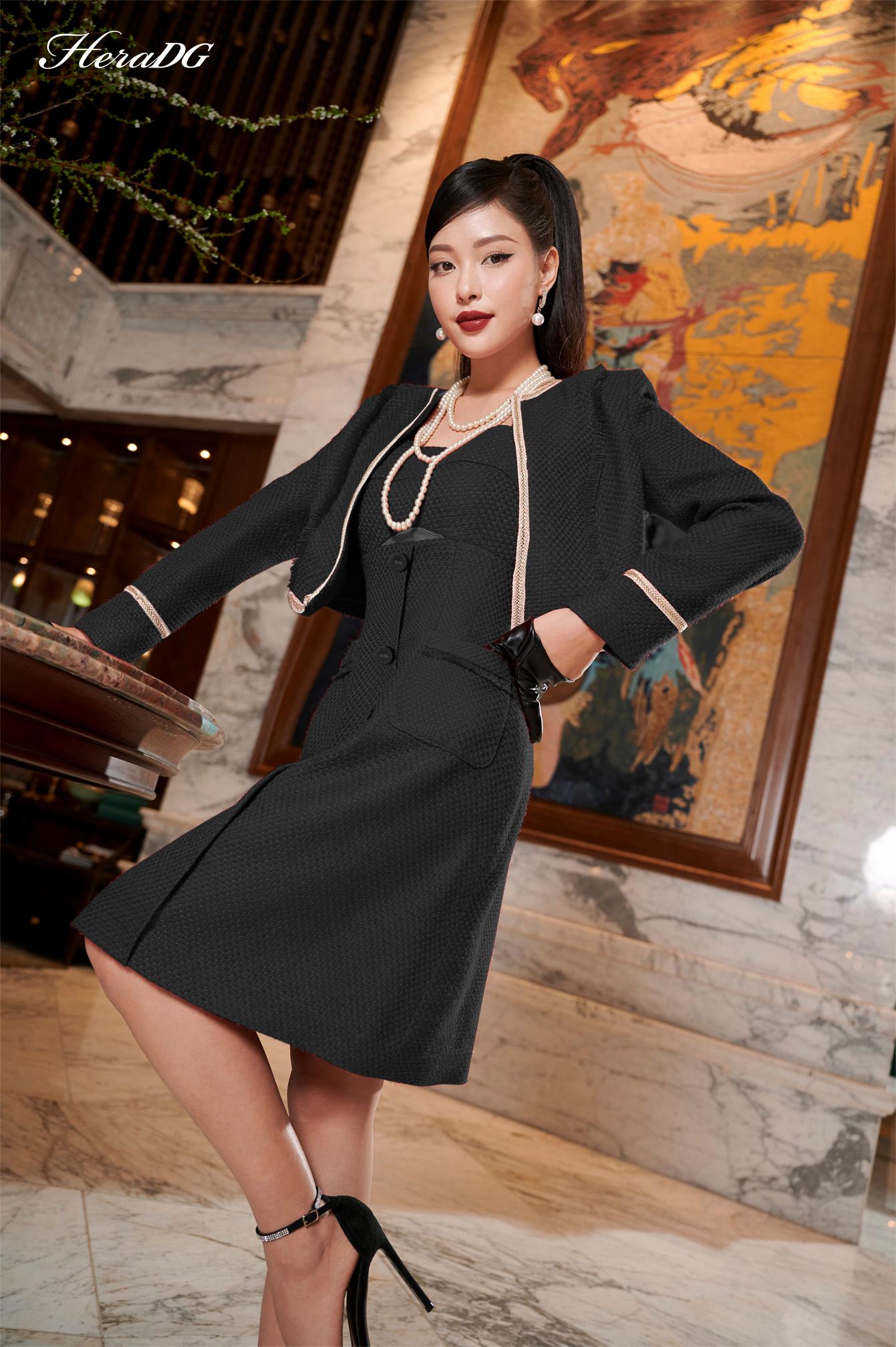 Áo khoác cổ tròn phối dây