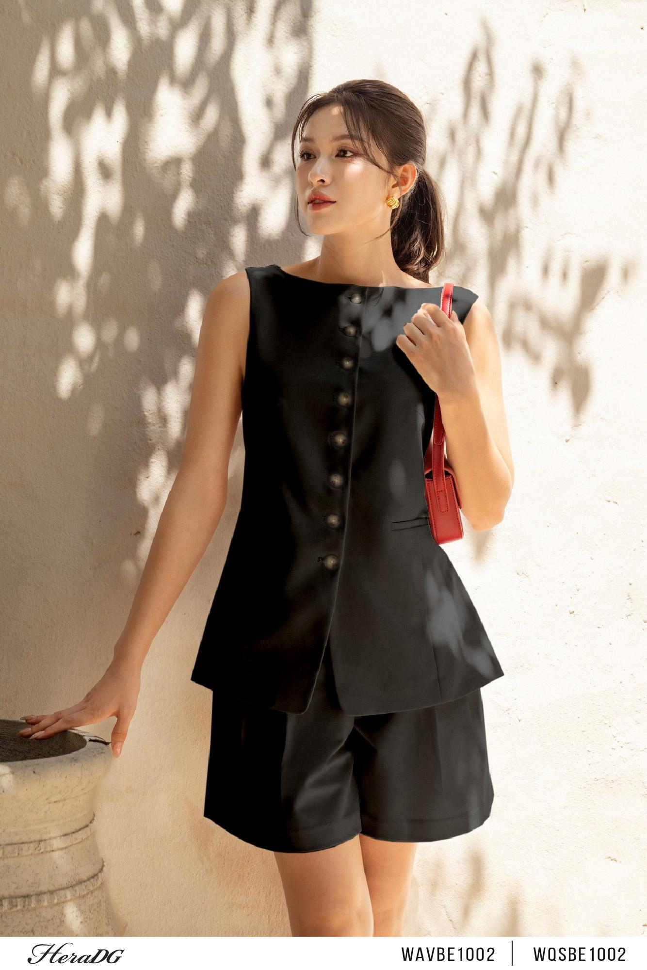 Quần short cạp quai nhê