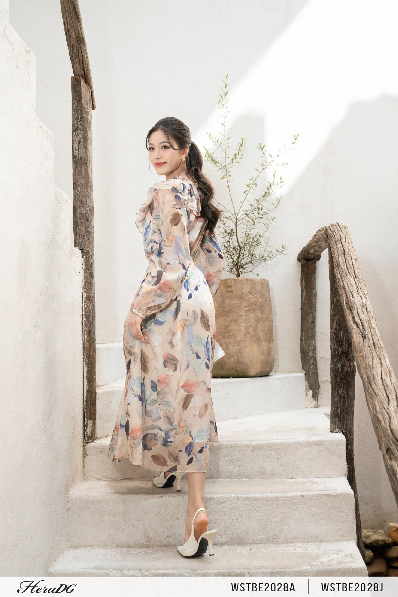 Chân váy xoè xếp ly
