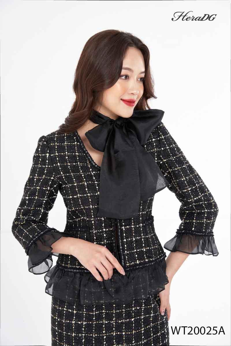 Áo khoác cổ tim bèo tay