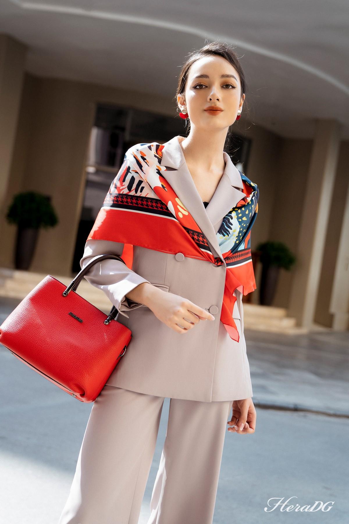 Áo blazer cổ ve vếch