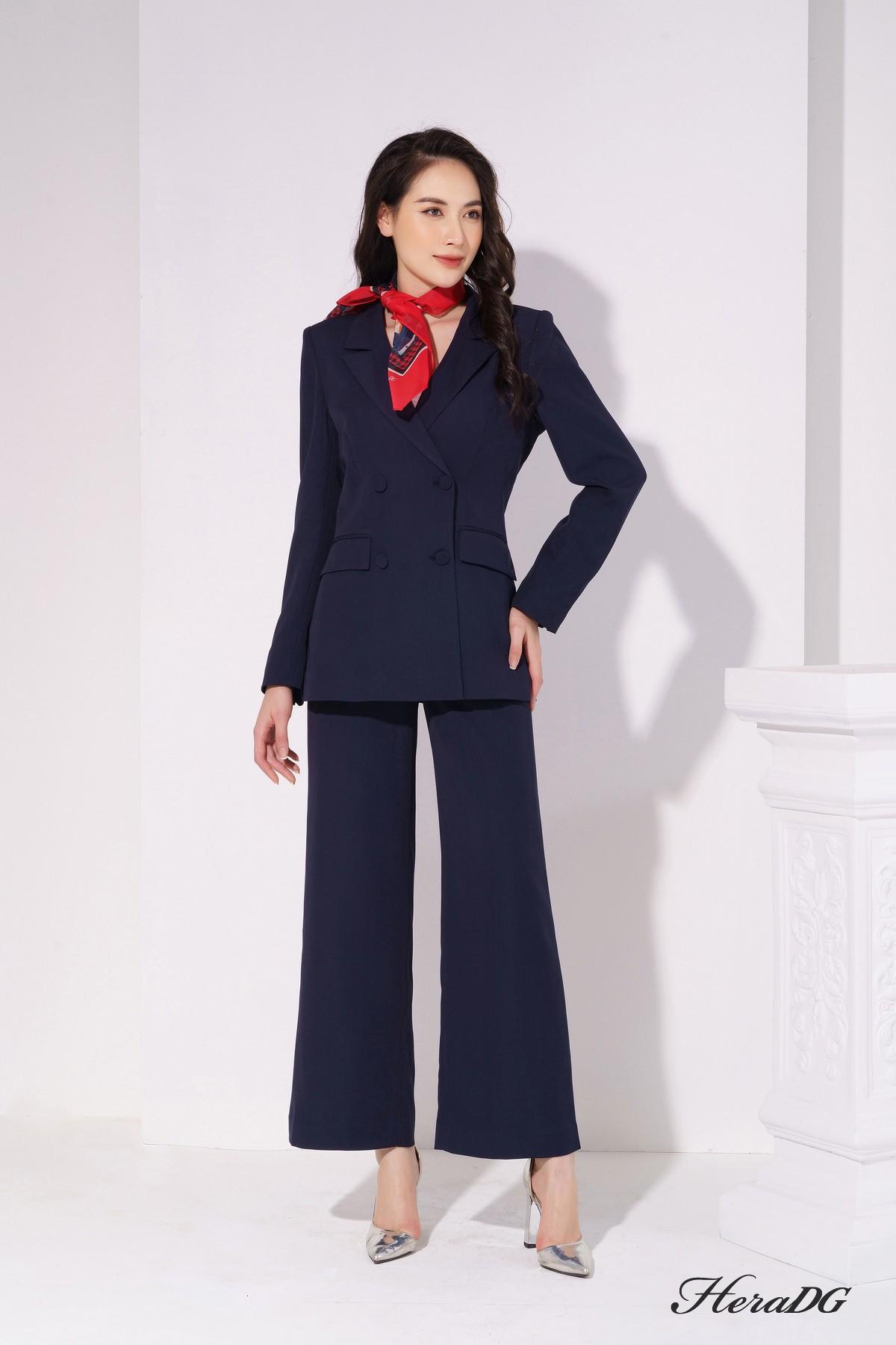 Áo blazer cổ ve vếch