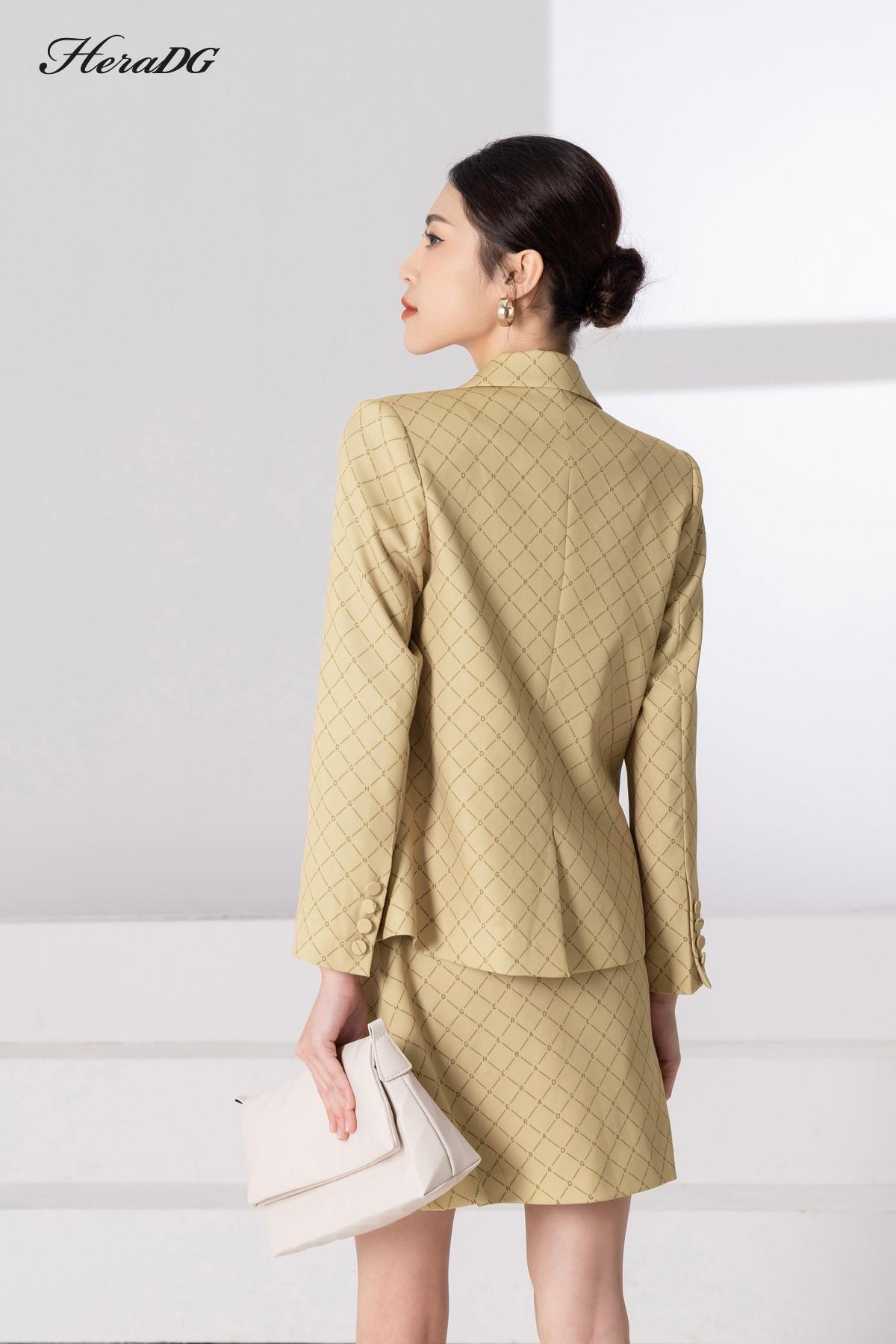 Áo blazer cổ 2 ve