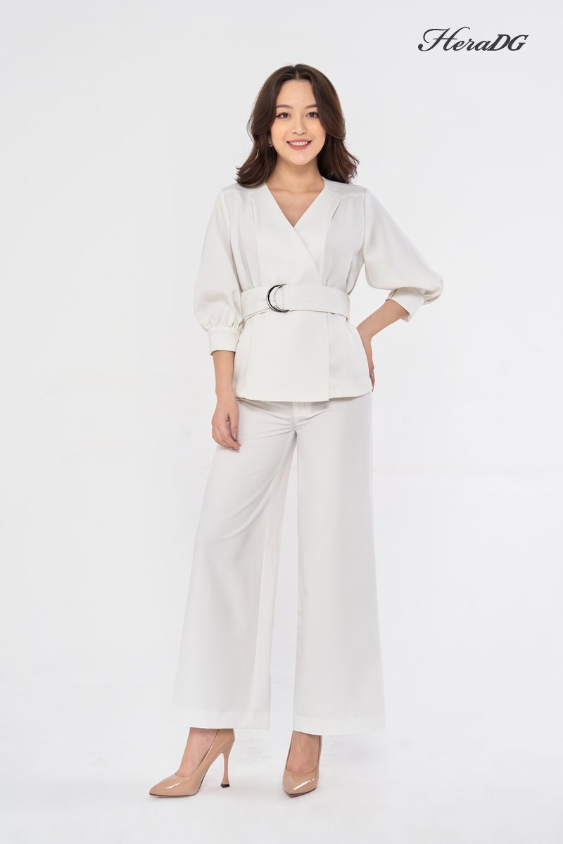 Áo kiểu cổ V