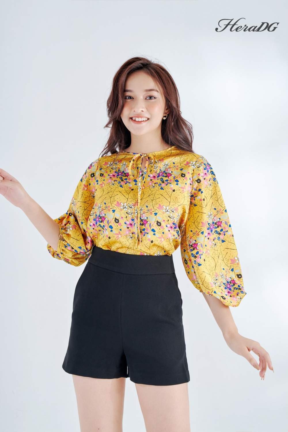 Áo kiểu tay bồng buộc nơ