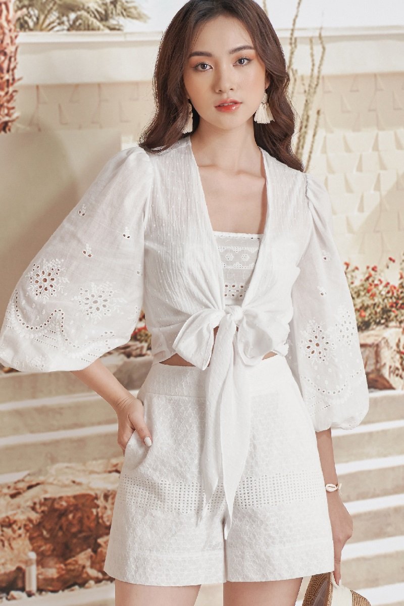 Áo kiểu tay bồng buộc tà