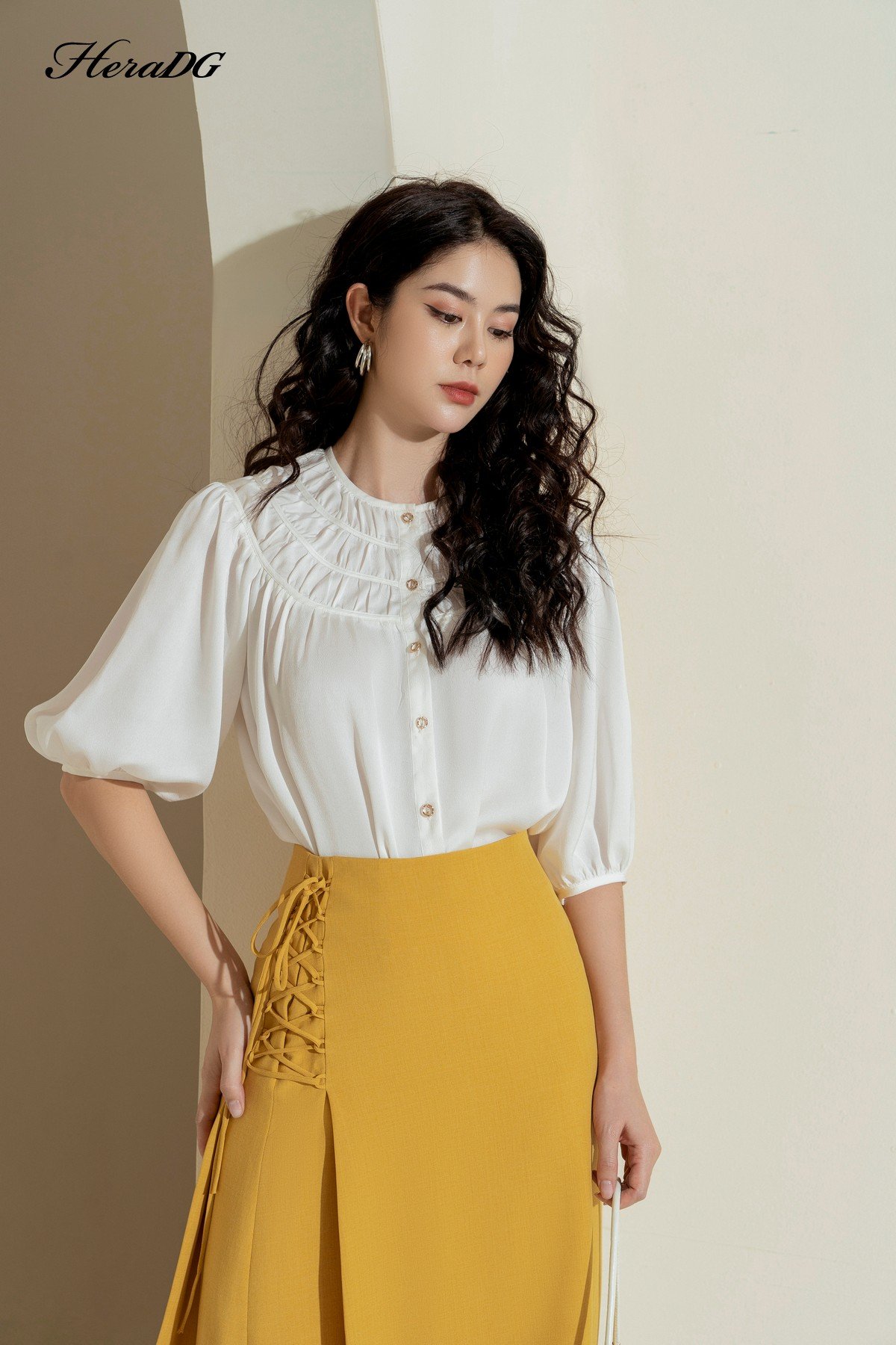 Áo suông rút nhún cổ