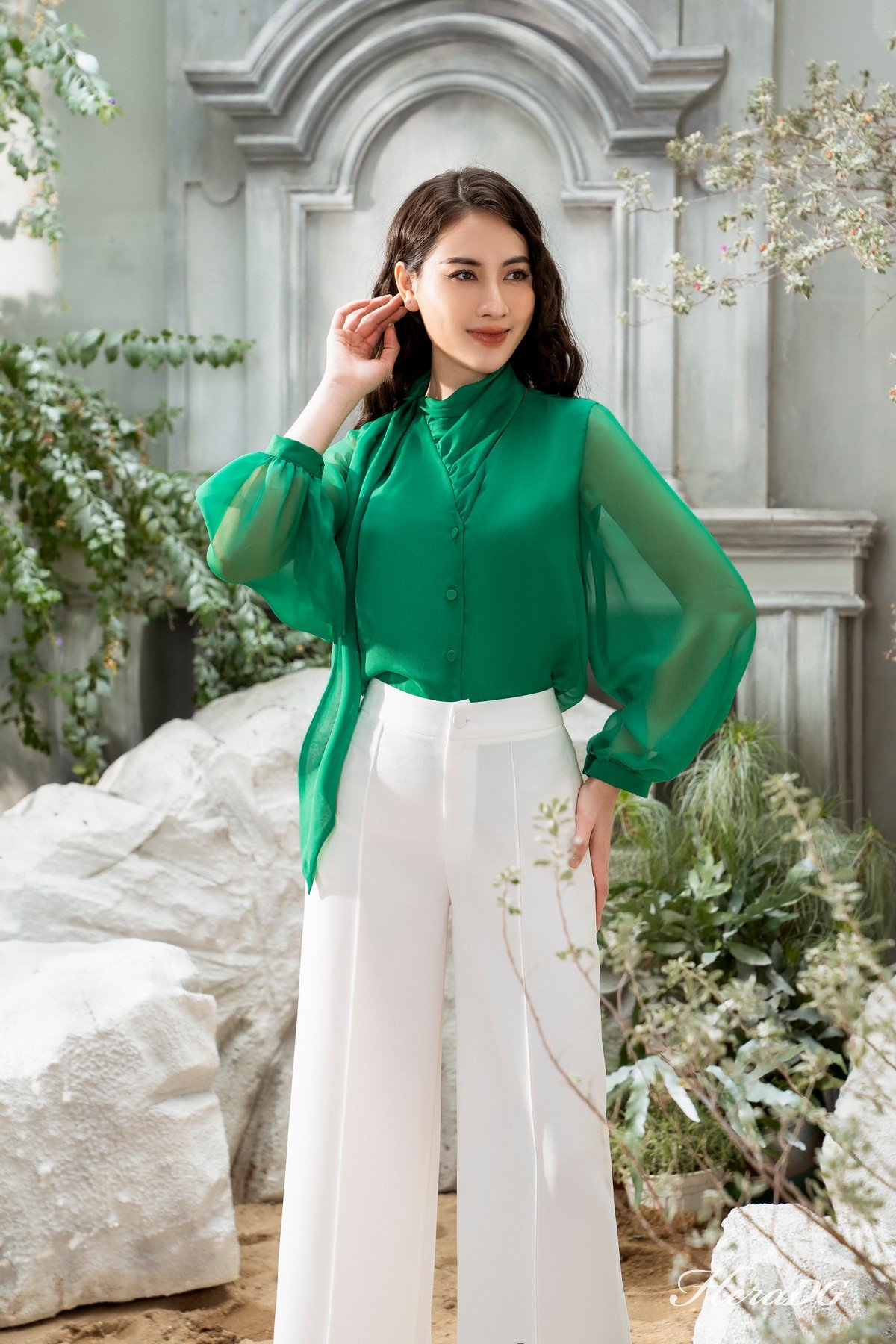 Áo dài tay, dây cổ