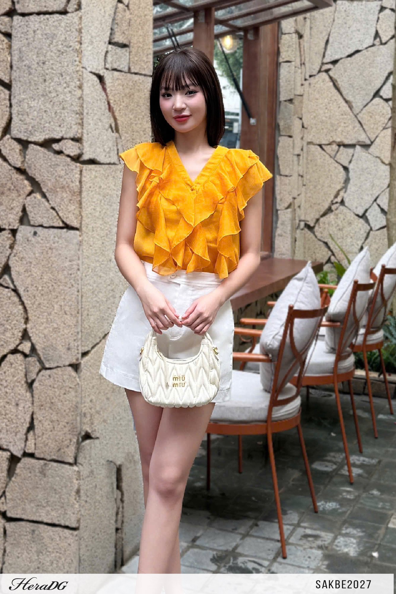 Áo kiểu sát nách bèo cổ