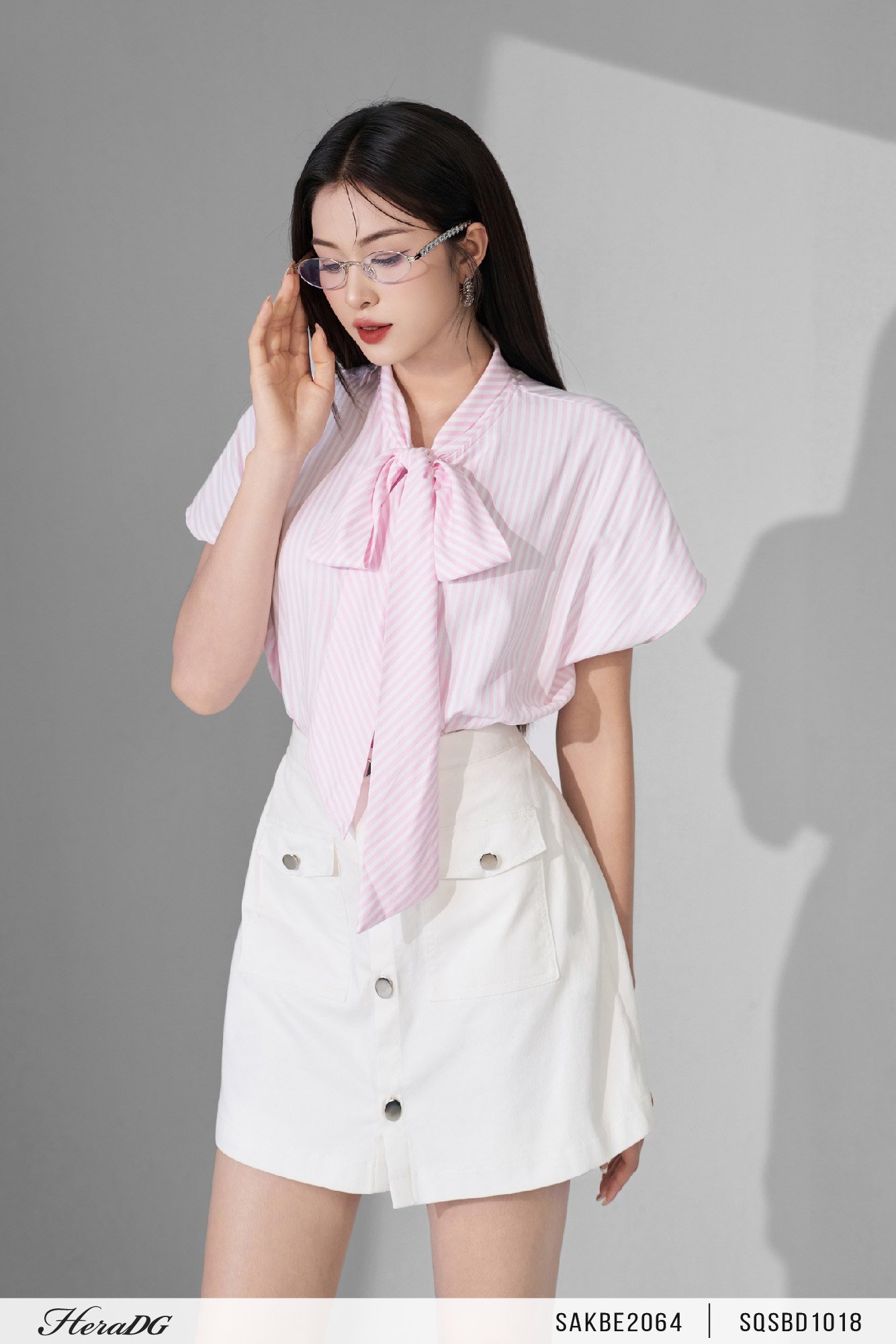 Áo kẻ cổ nơ tay liền
