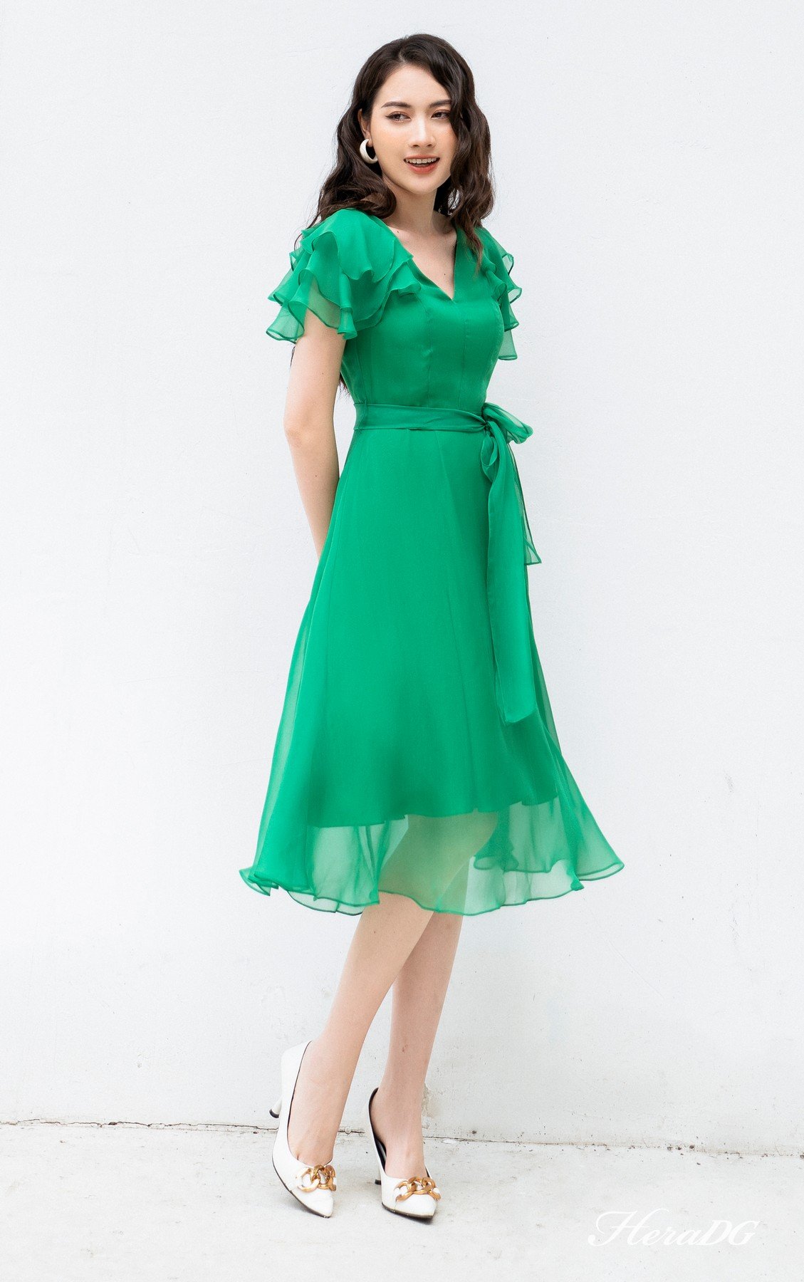 Đầm xoè tay bèo, nơ eo